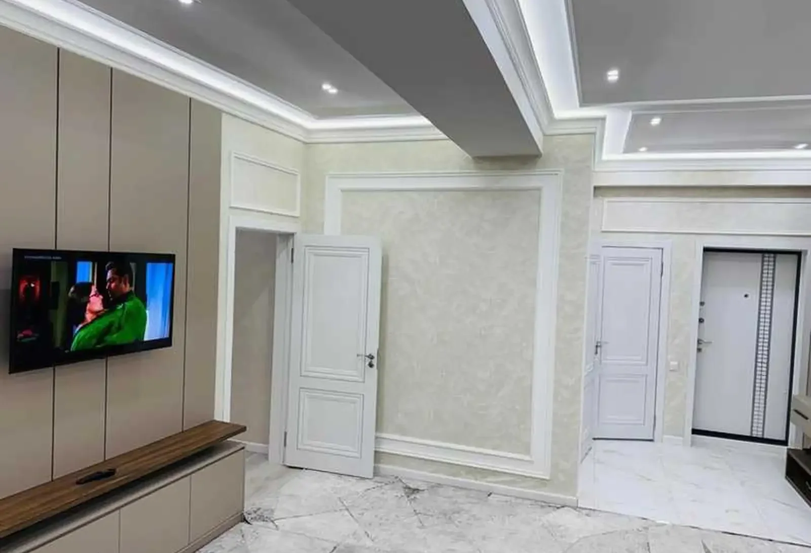 3-комн. квартира, 12 этаж, 110м², Сино 112 мкр — фото 2