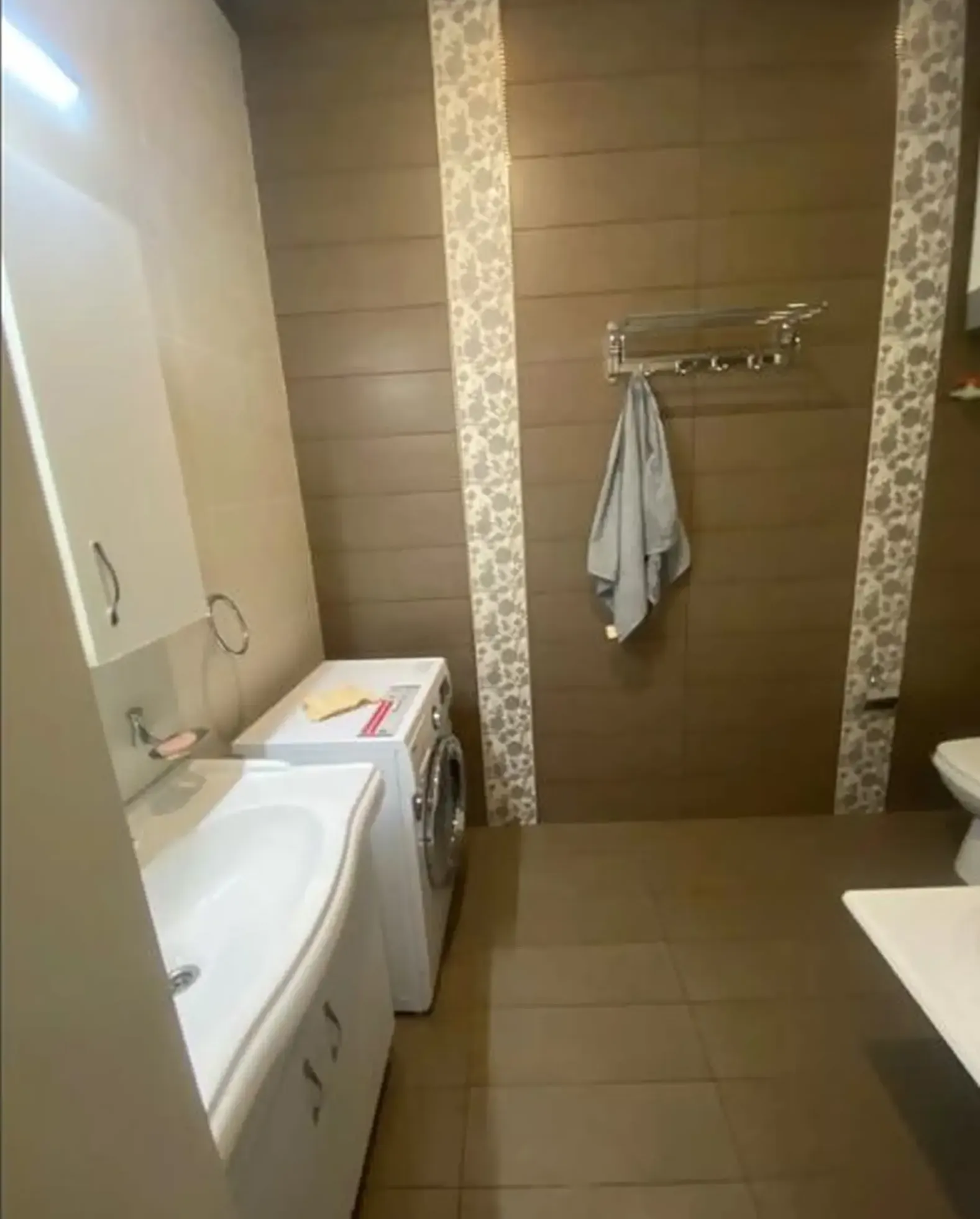 2-комн. квартира, 8 этаж, 110м², И. Сомони — фото 12