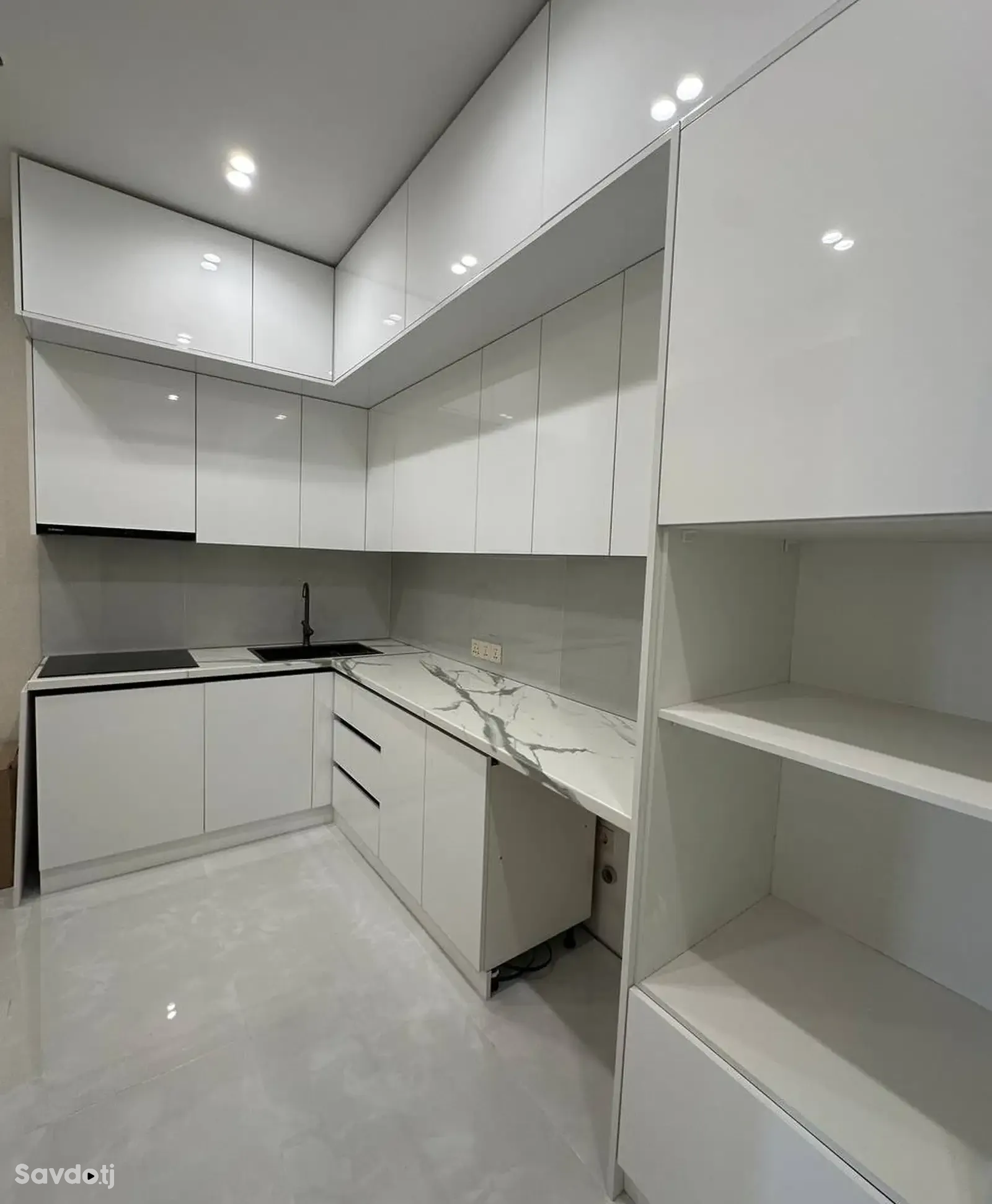 3-комн. квартира, 8 этаж, 84 м², Шохмансур Ул Айни на против Пайкар — фото 8