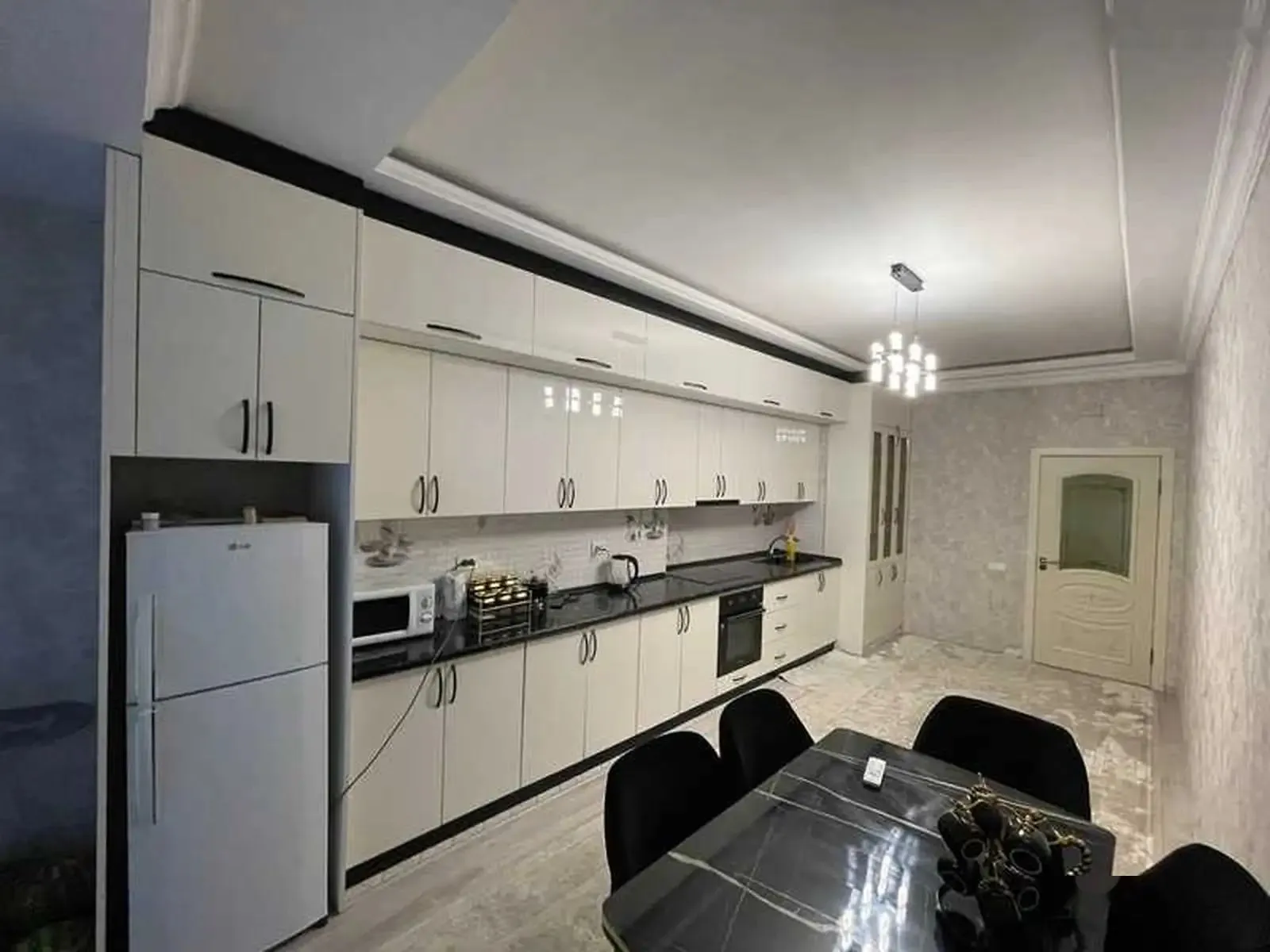 3-комн. квартира, 16 этаж, 126м², Шохмансур, Дом Зирбак