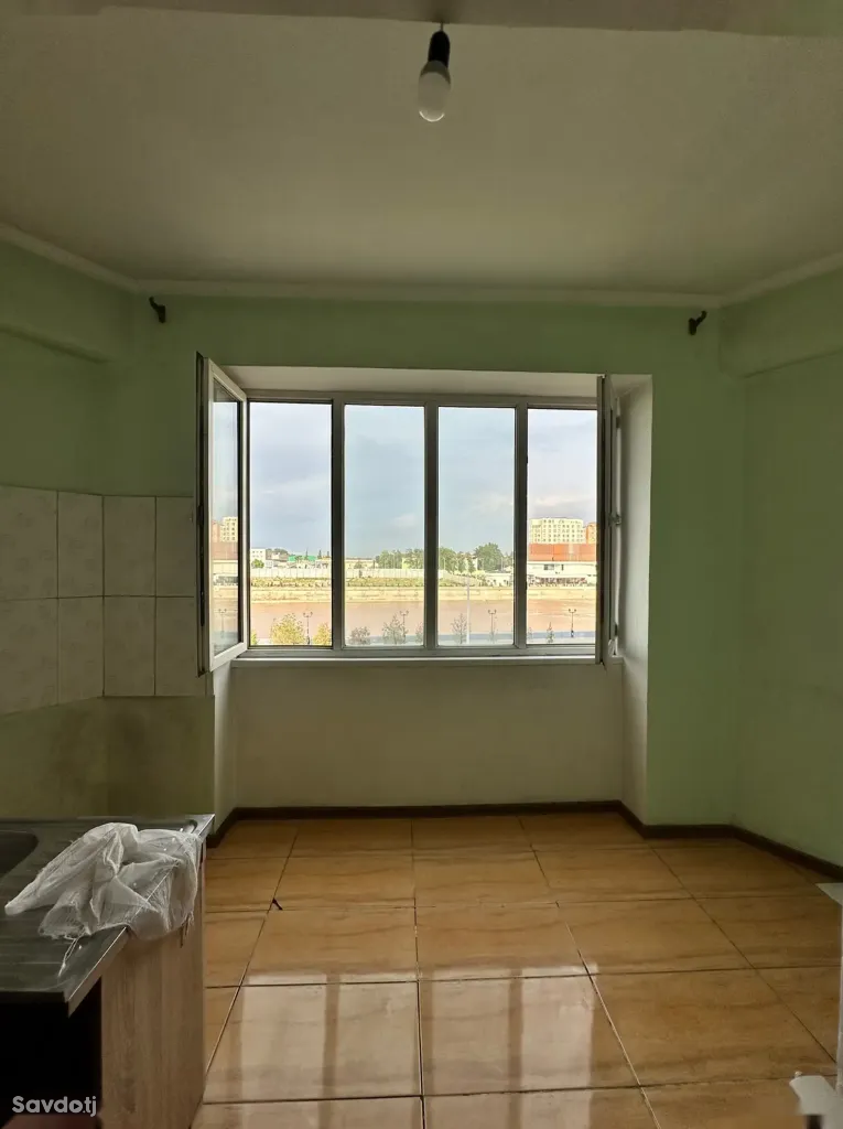 1-комн. квартира, 4 этаж, 54 м², 46й Микрорайон, Улица Сохили, Автосалон BMW, Район Фирдавси