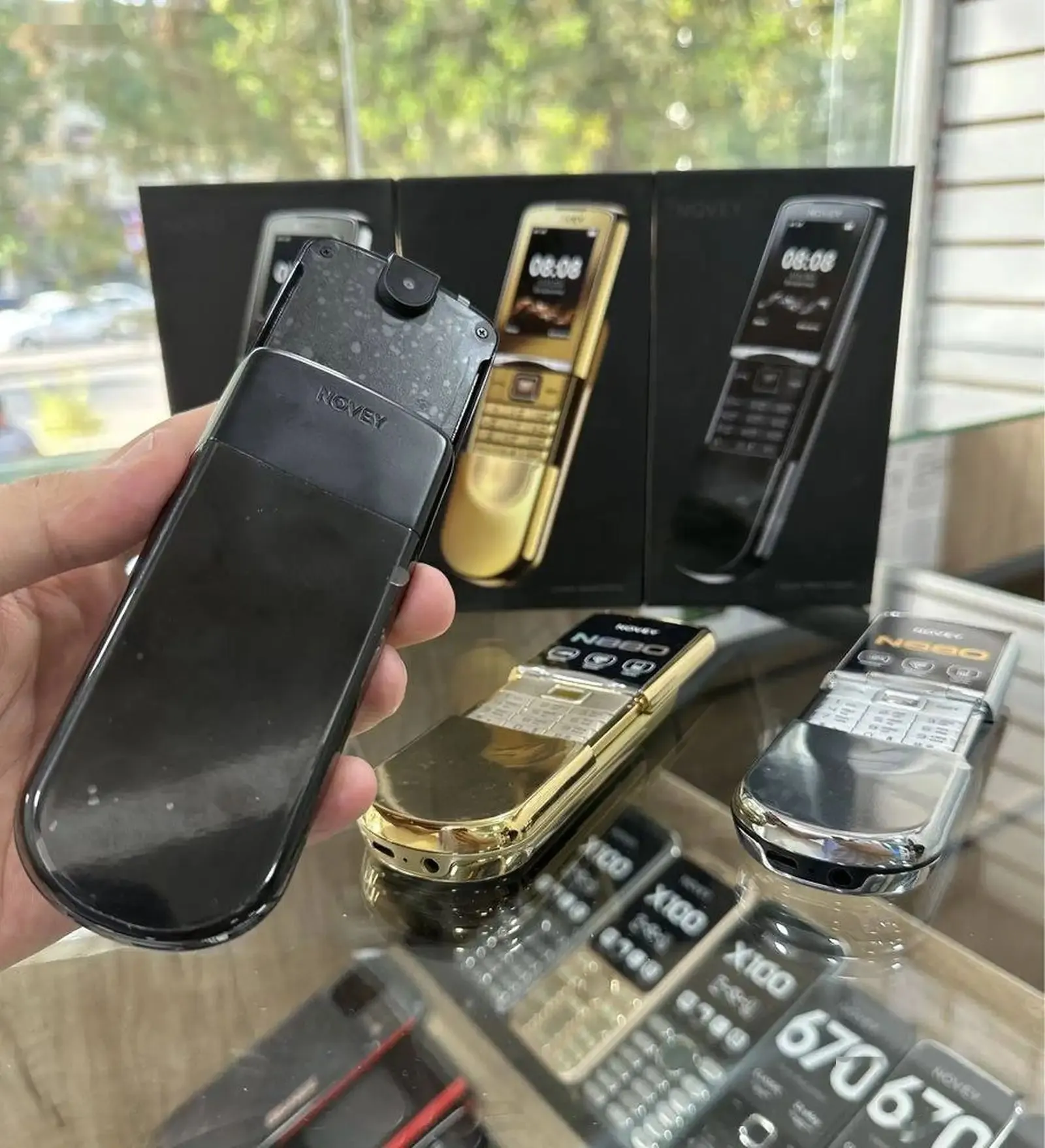 Novey N880 2/32gb 2sim gold
