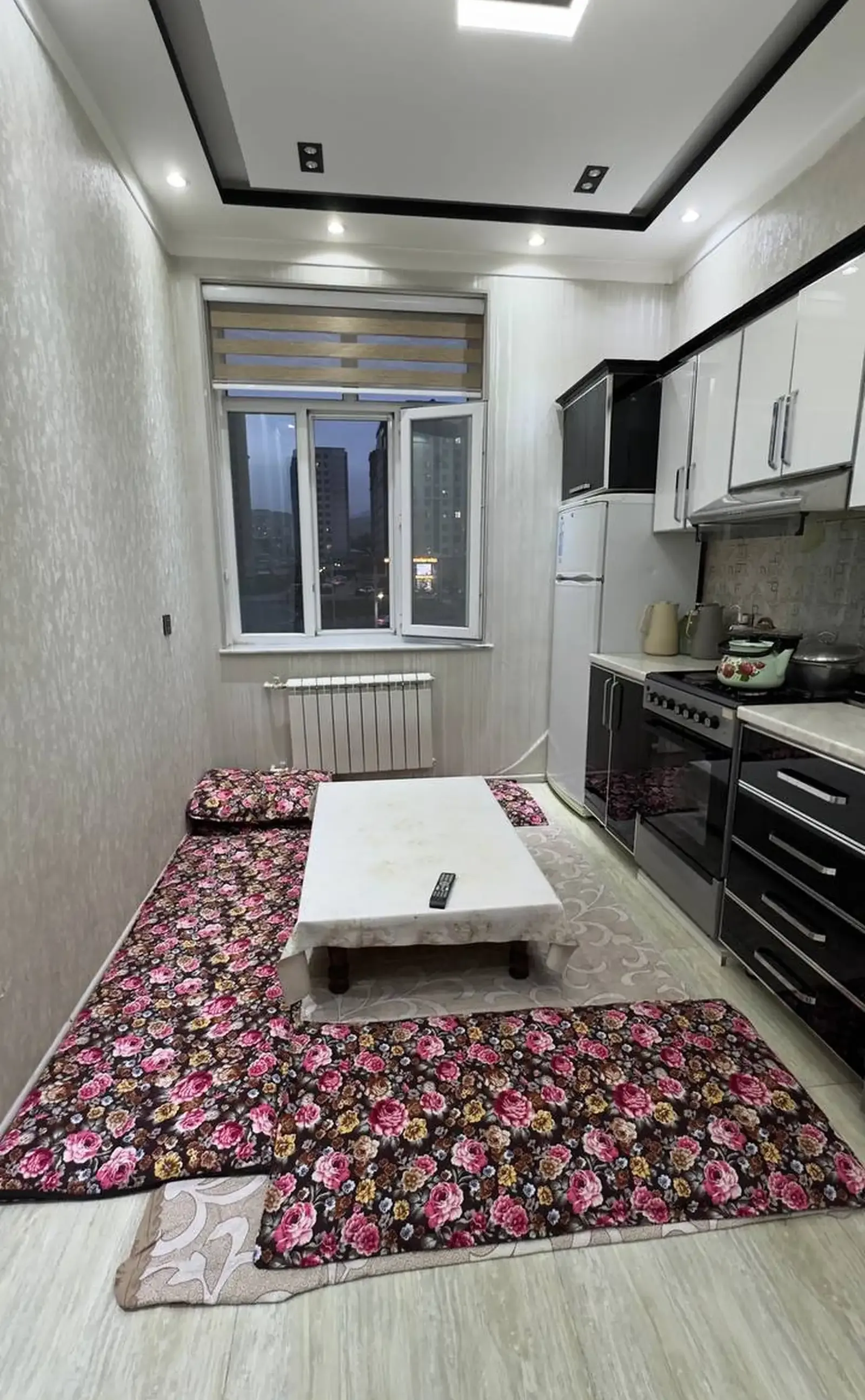 2-комн. квартира, 3 этаж, 80 м², Сино 102мкр — фото 6