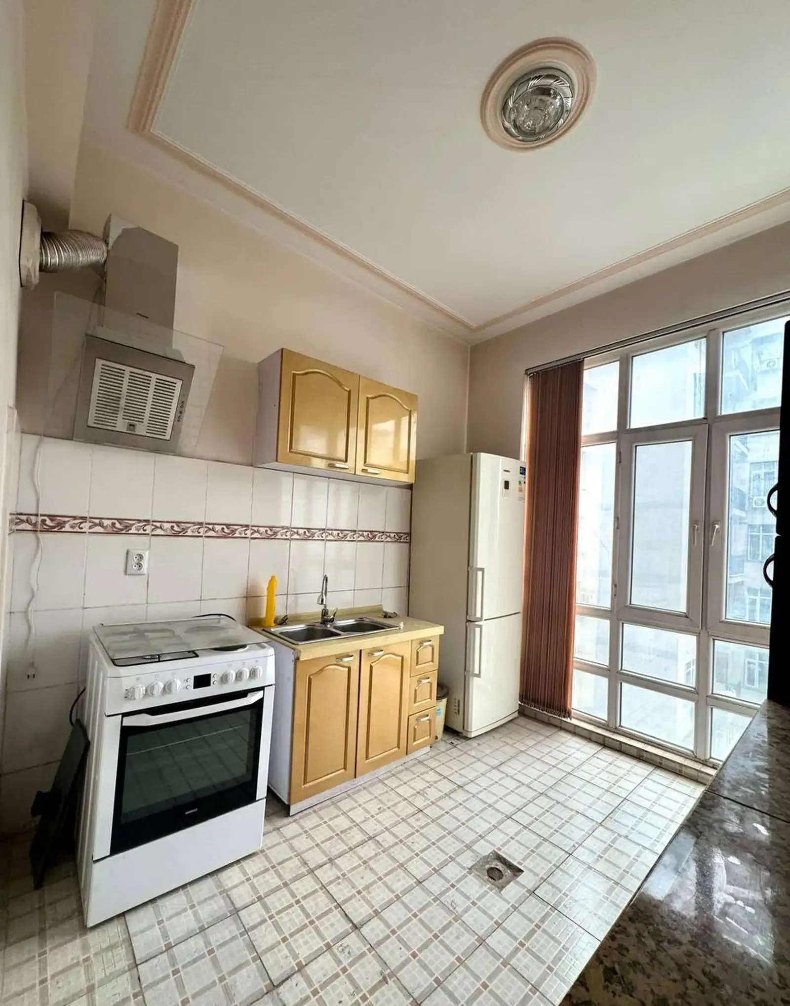 2-комн. квартира, 6 этаж, 75 м², Фирдавси