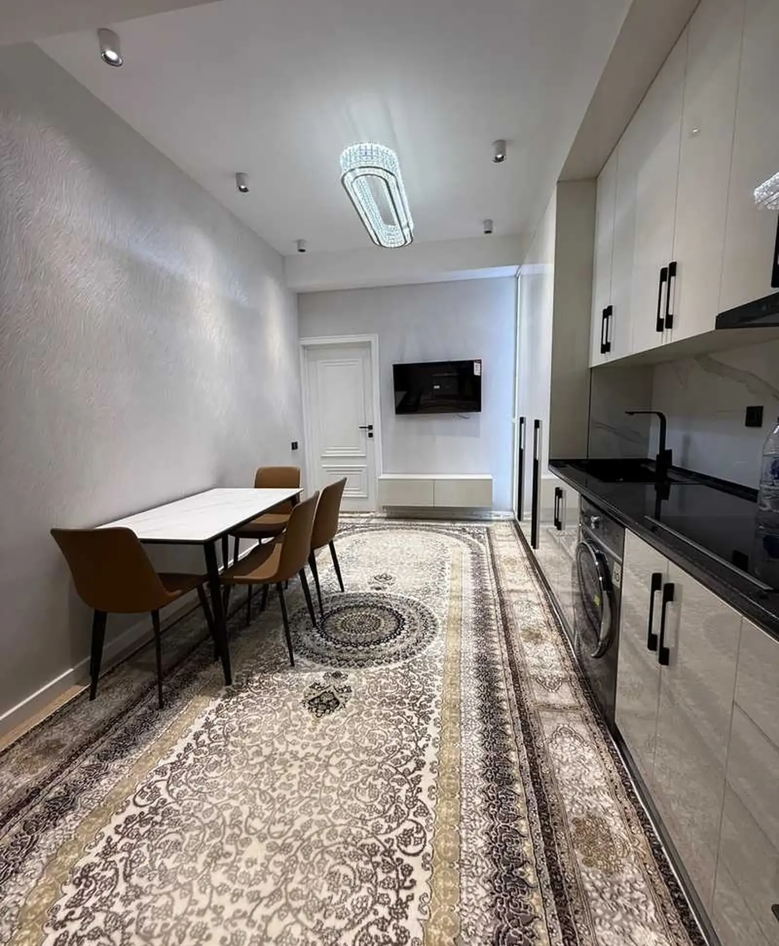 2-комн. квартира, 15 этаж, 84м², Сино 82 мкр — фото 10