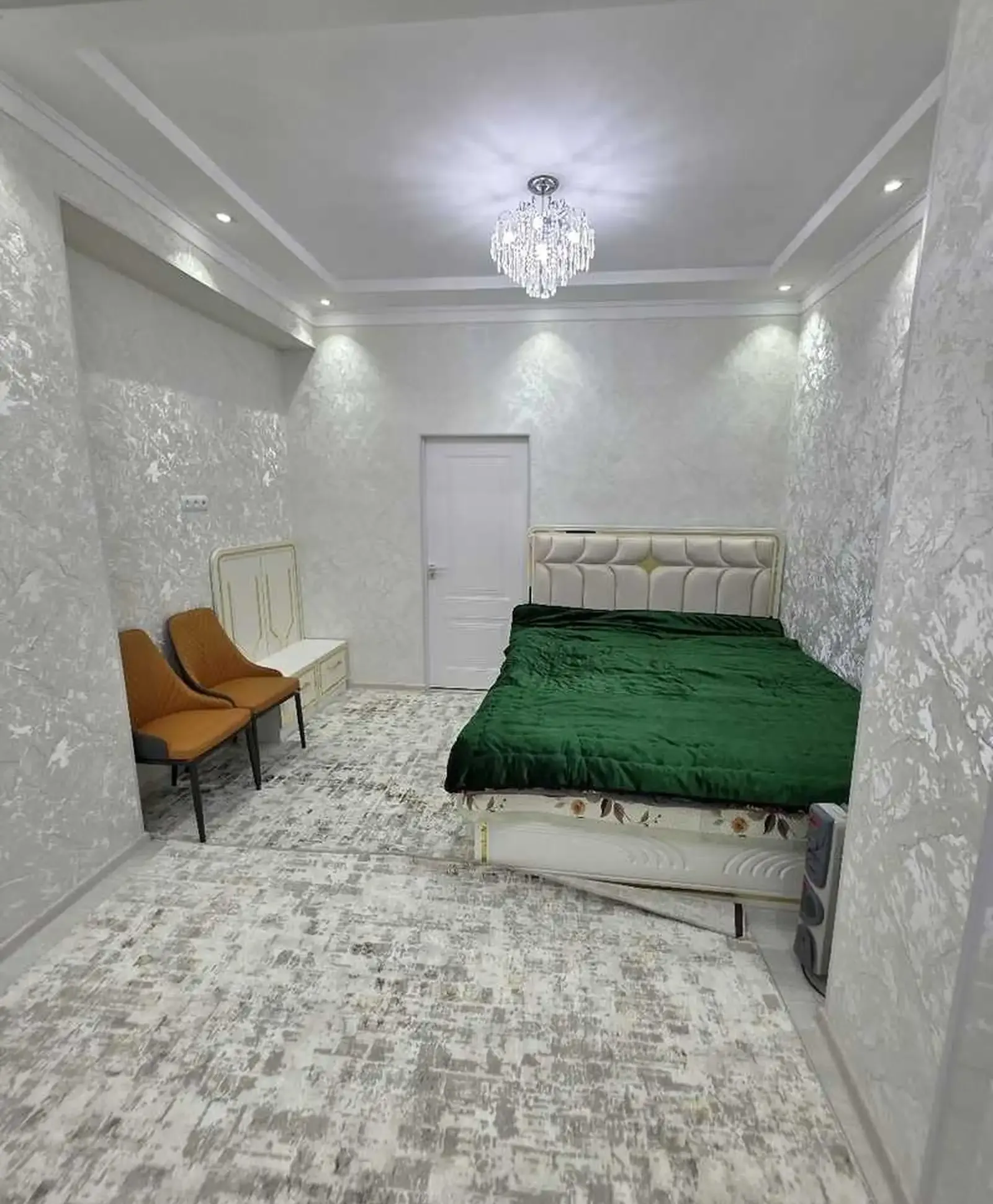 2-комн. квартира, 5 этаж, 74м², фирдавси
