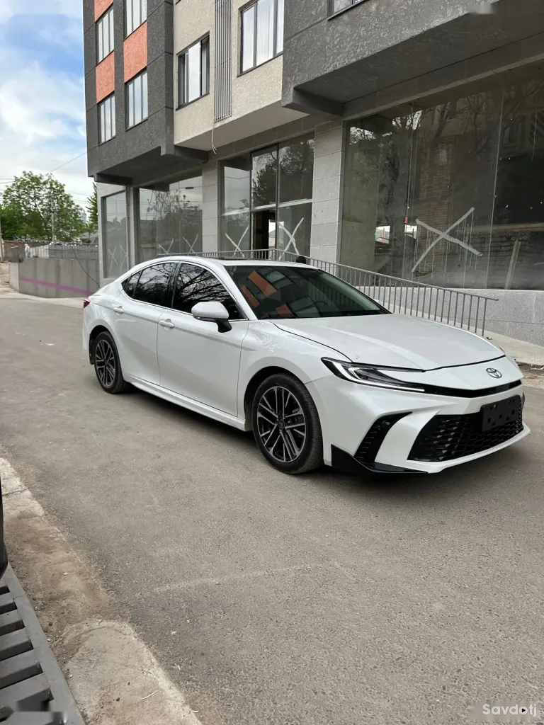 Toyota Camry, 2025