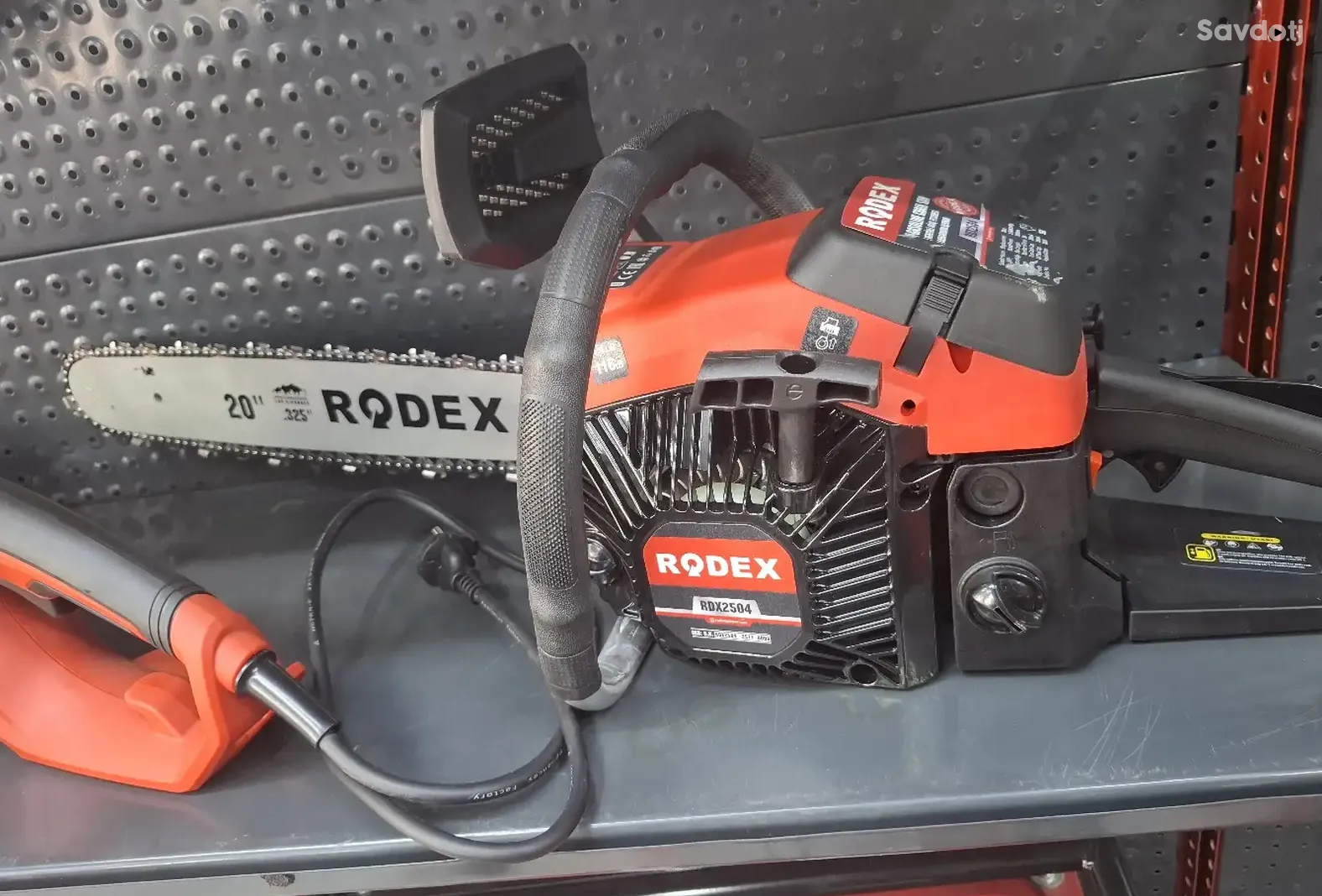Цепная бензопилла 3,8л/с Rodex
