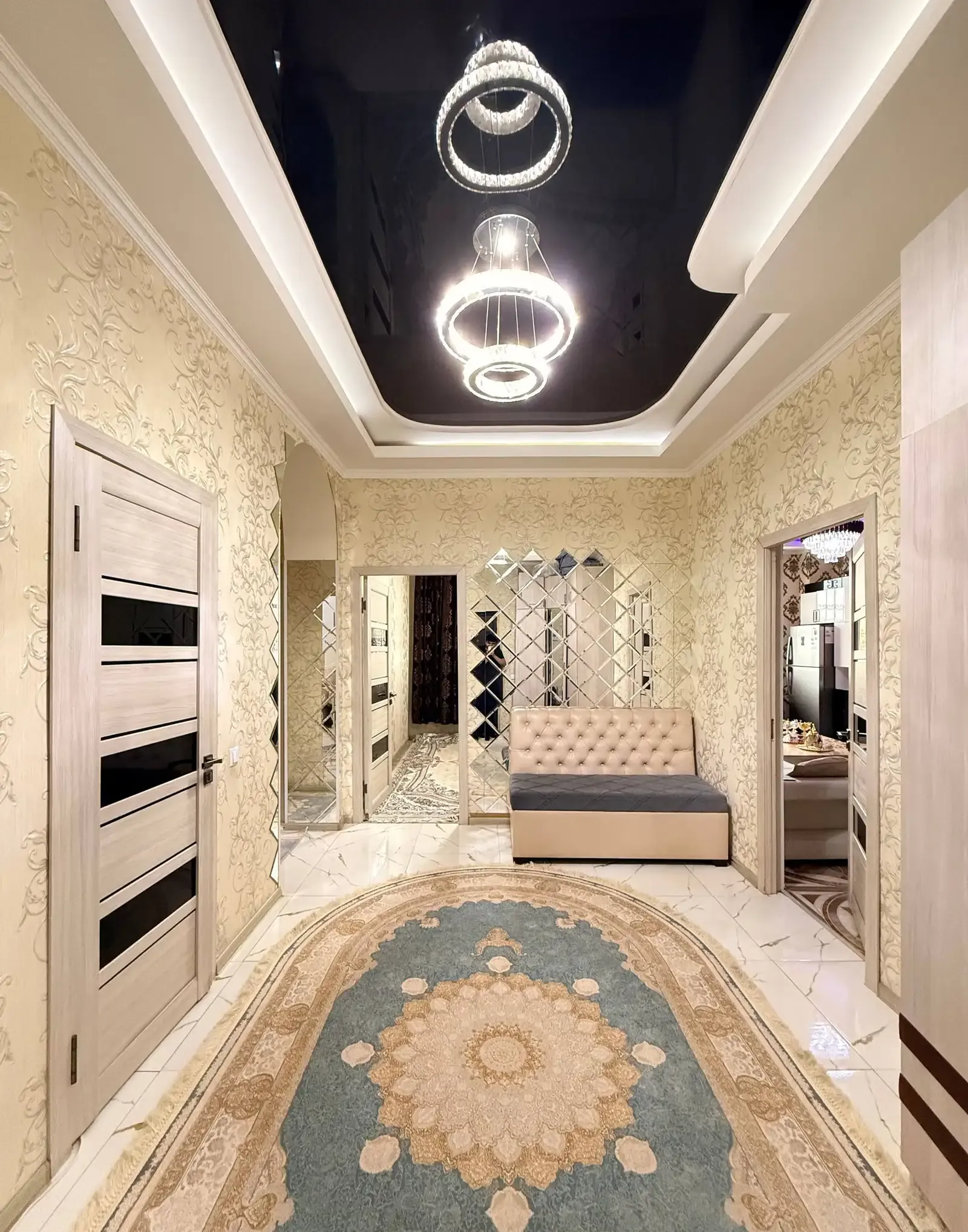 3-комн. квартира, 1 этаж, 85 м²,   102мкр — фото 8