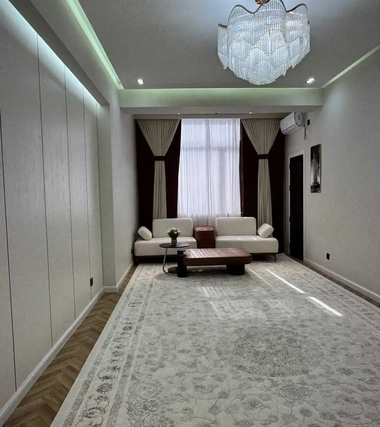 3-комн. квартира, 11 этаж, 111 м², Исмоили Сомонӣ