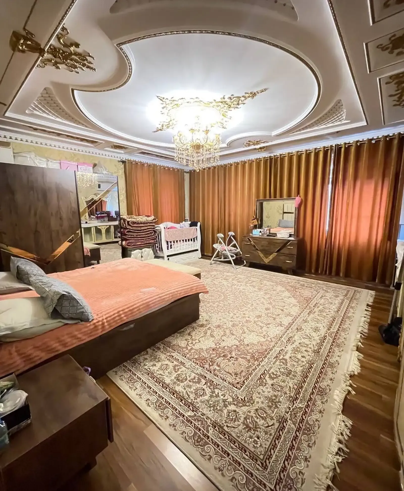 3-комн. квартира, 5 этаж, 156 м², Овир