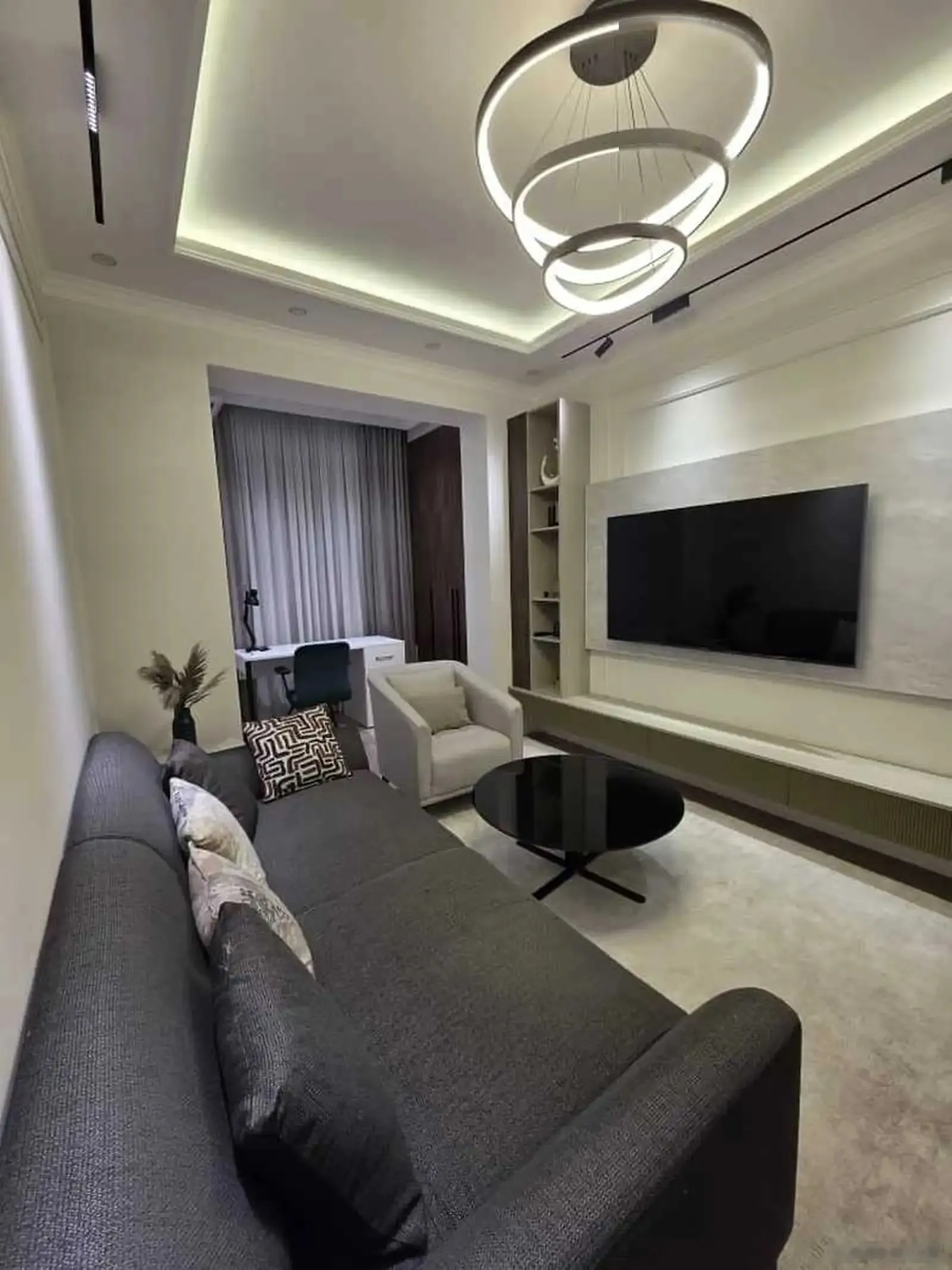 2-комн. квартира, 8 этаж, 52м², Пушти Парламент — фото 2