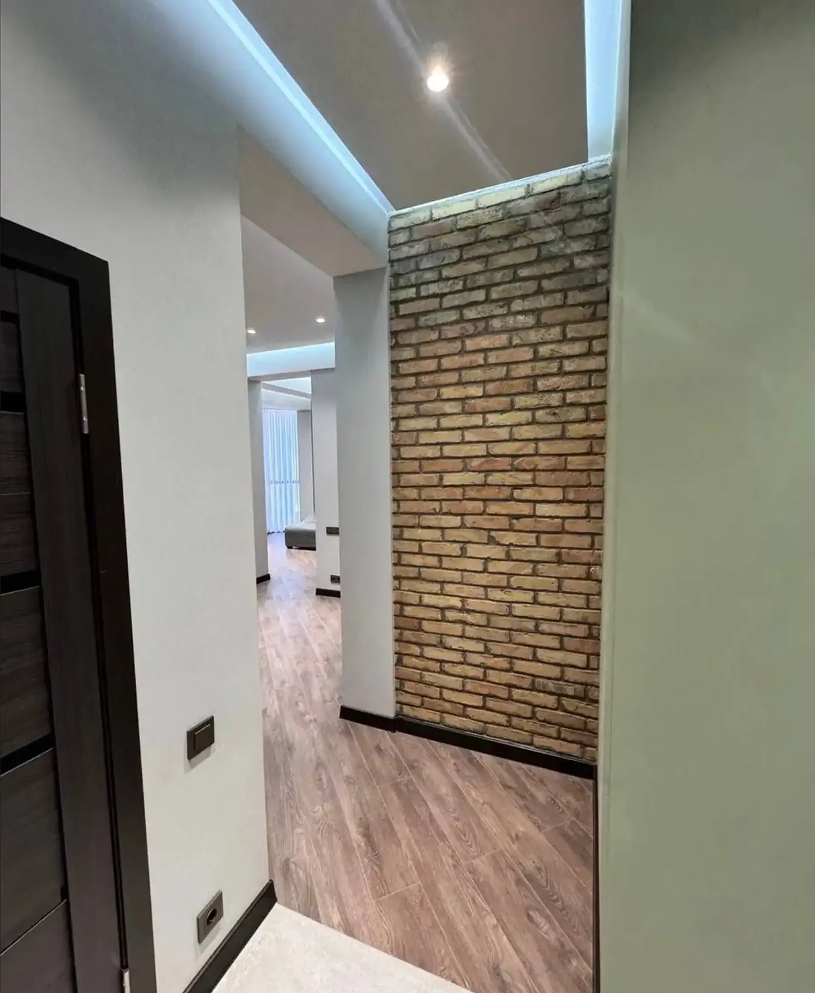 2-комн. квартира, 8 этаж, 74 м², И Сомони — фото 9