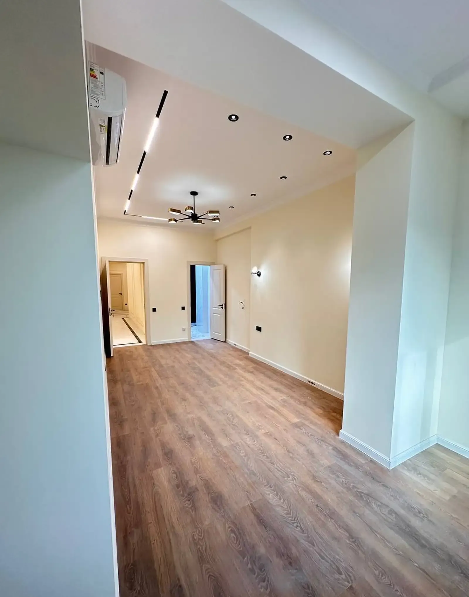 5-комн. квартира, 3 этаж, 170 м², Сомони, Себистон — фото 10