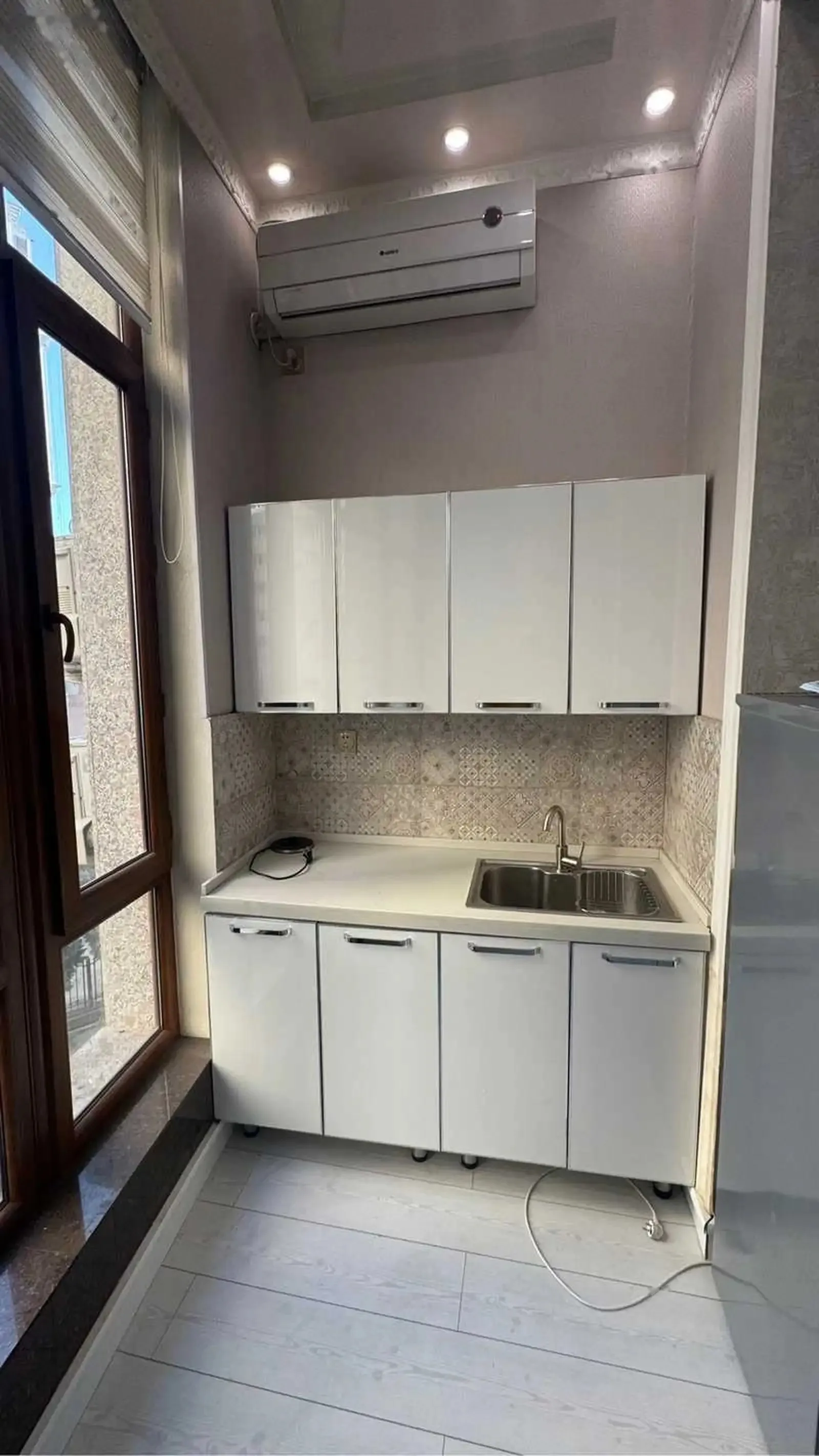 3-комн. квартира, 2 этаж, 67м², Садбарг