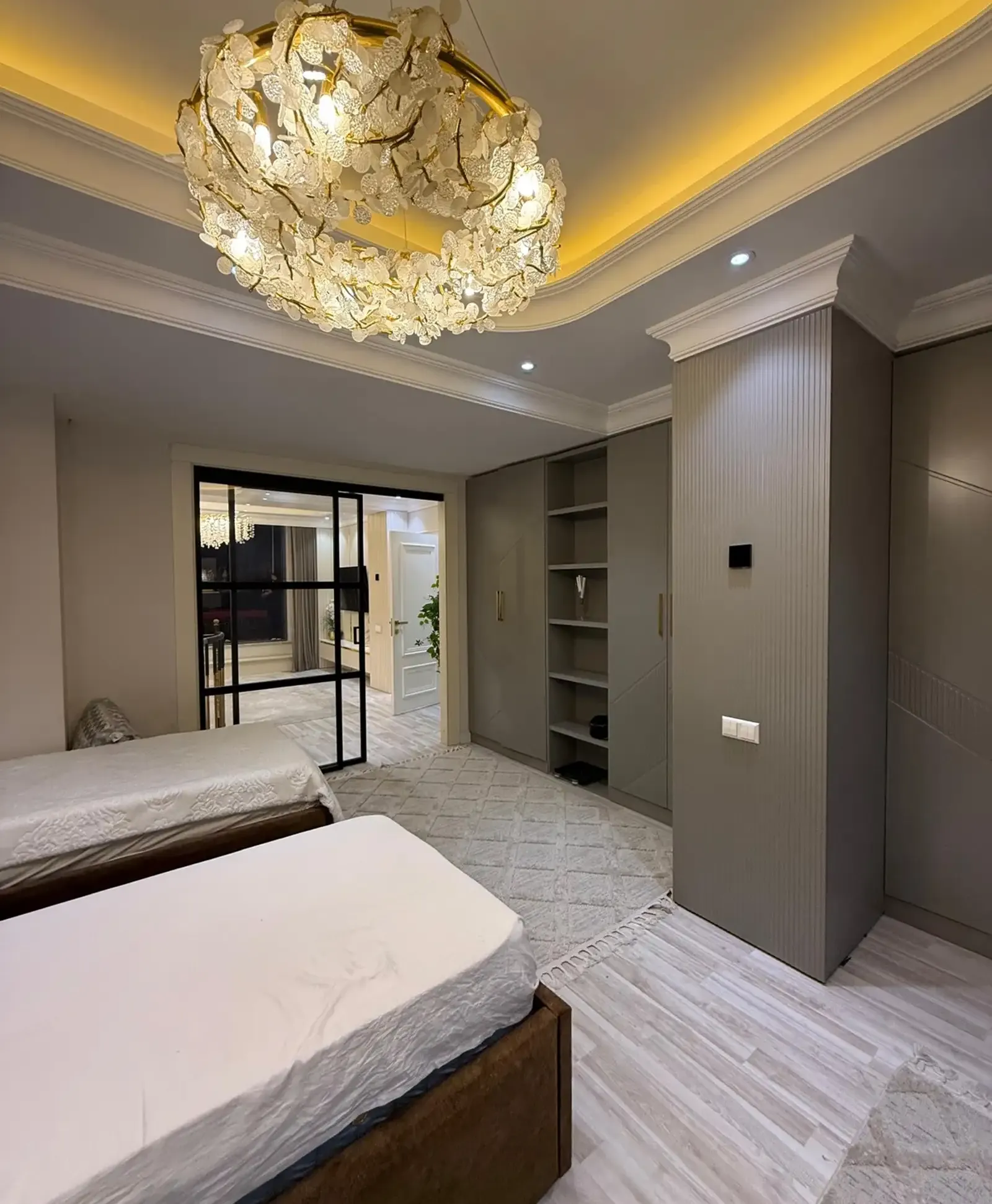 3-комн. квартира, 16 этаж, 216 м², Славянский. Улица Пушкина