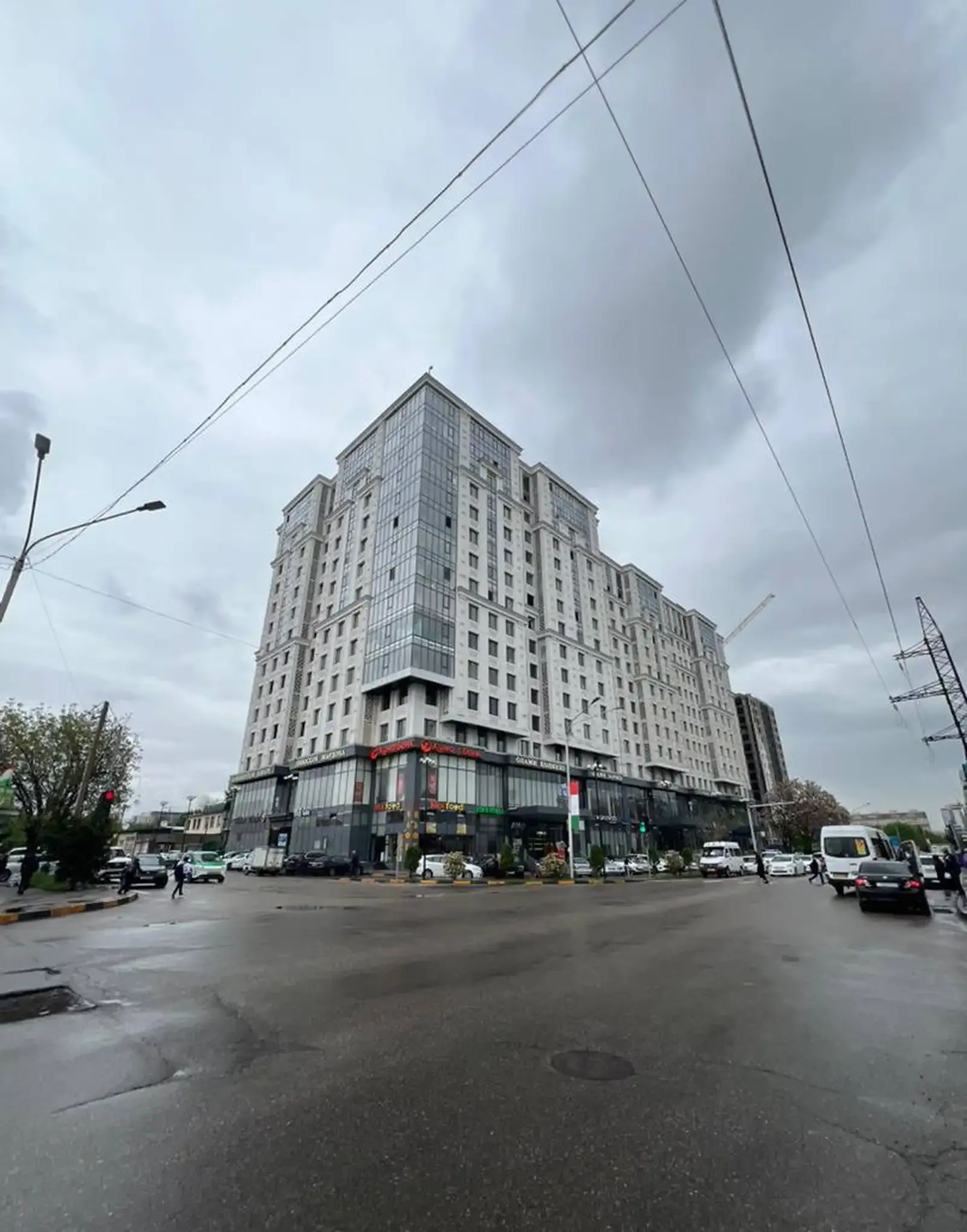 3-комн. квартира, 12 этаж, 109 м², шохмансур