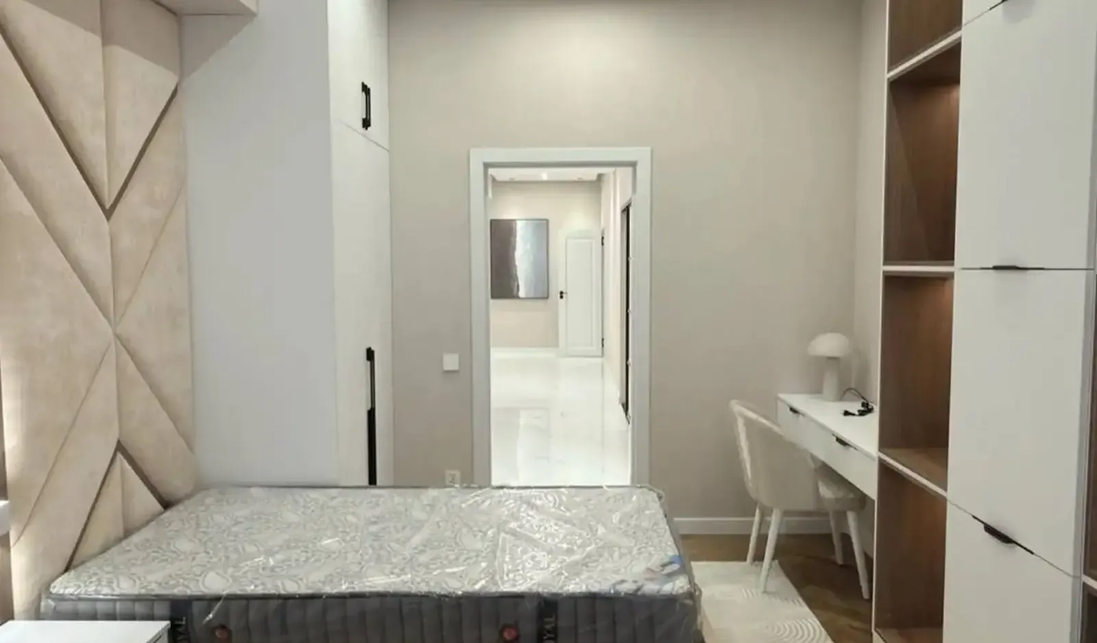 3-комн. квартира, 9 этаж, 121 м², И Сомони — фото 2