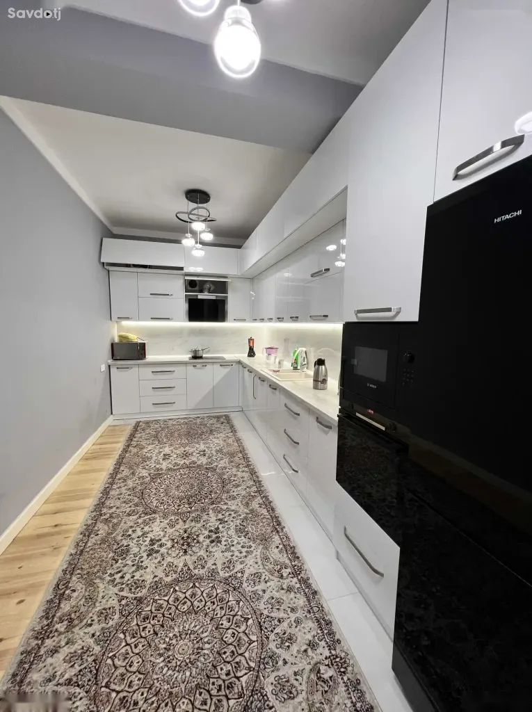 3-комн. квартира, 5 этаж, 107 м², Садбарг, Улица Айни, дом Вайкики, Шохмансур
