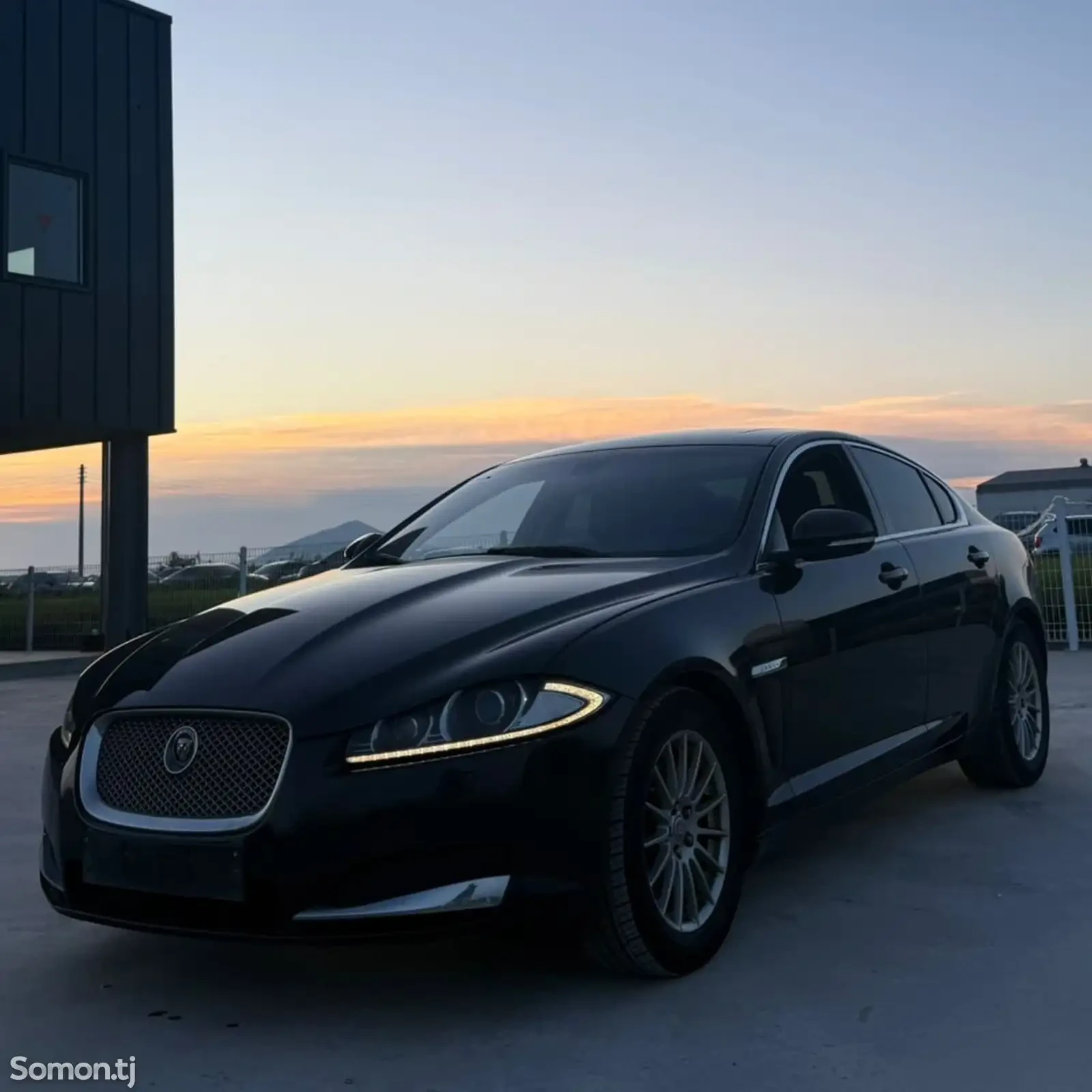 Задняя Фара от Jaguar