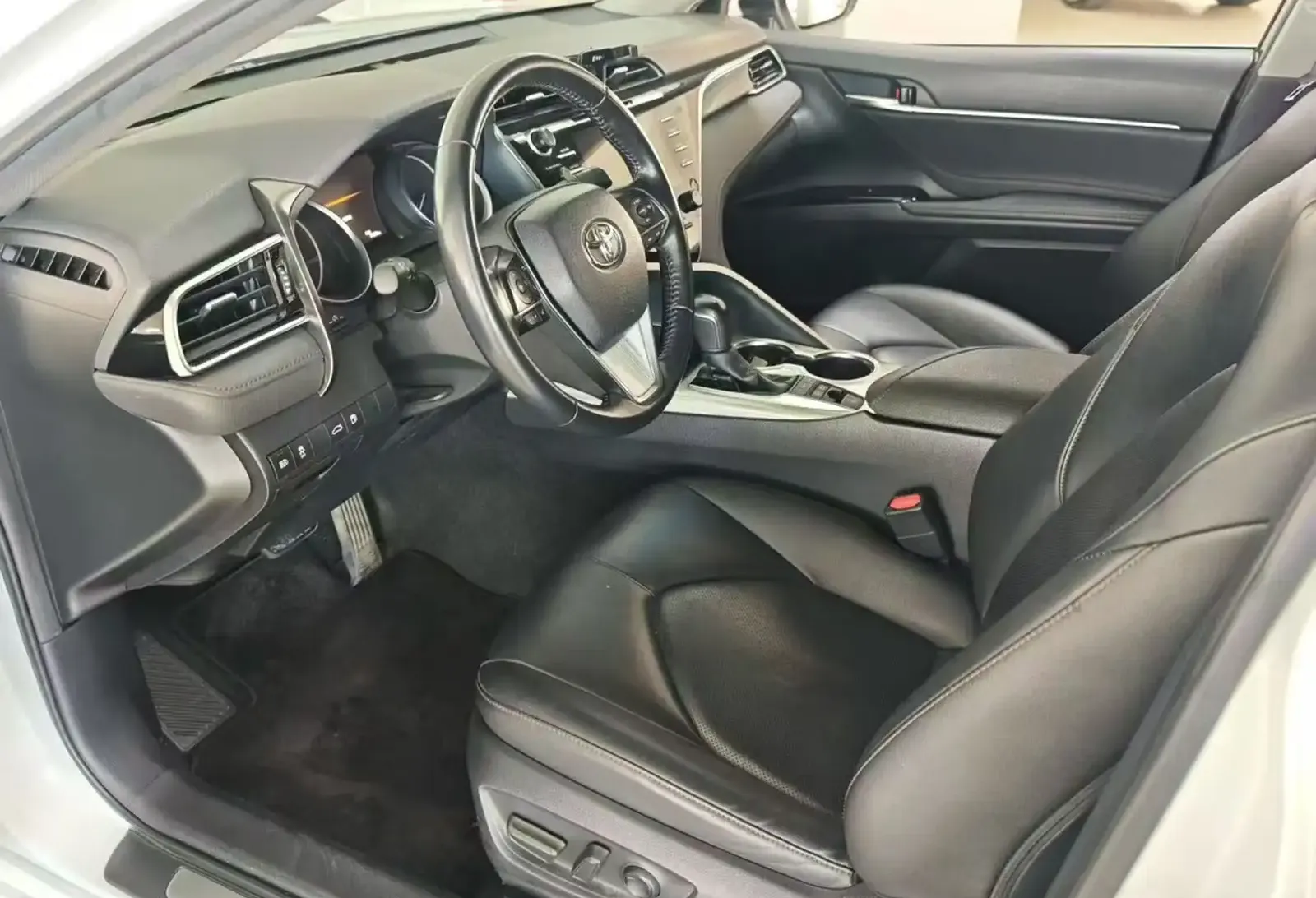 Toyota Camry, 2018