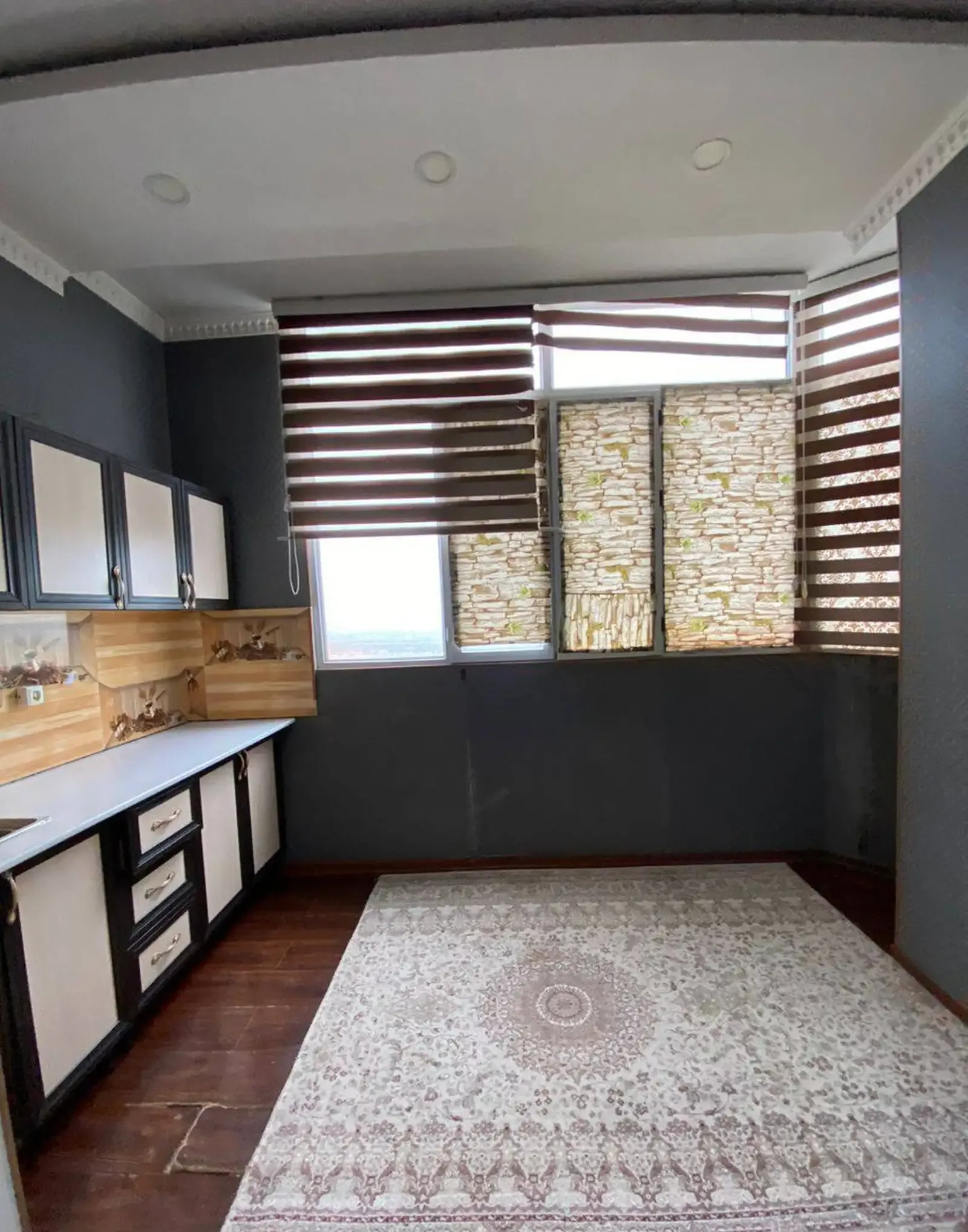 2-комн. квартира, 10 этаж, 73 м², Сино Зарнисор