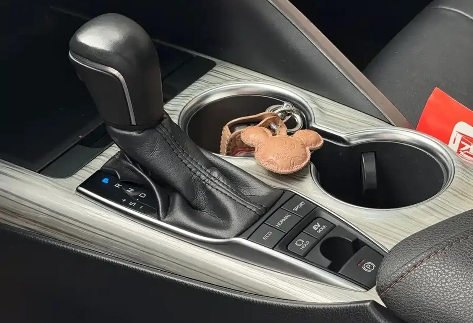 Toyota Camry, 2019