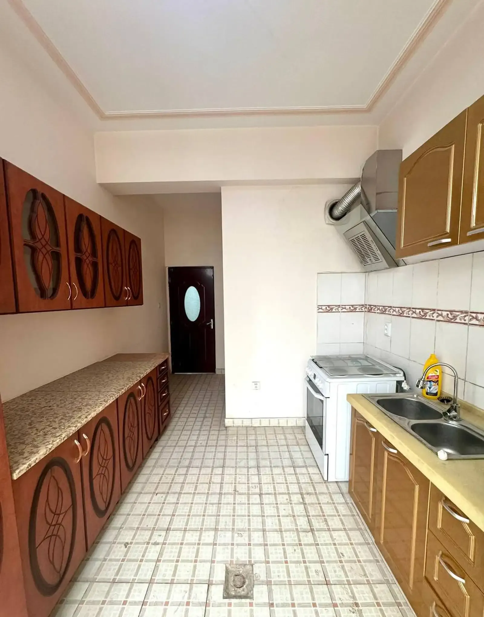 2-комн. квартира, 6 этаж, 75 м², Фирдавси