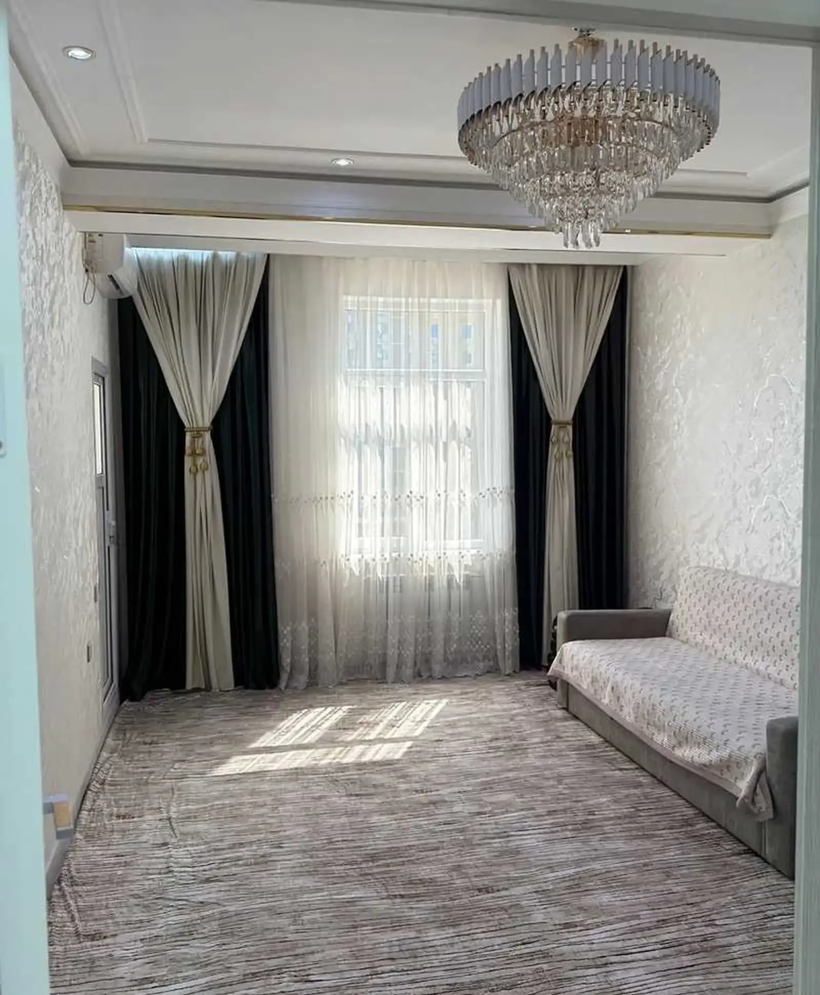 2-комн. квартира, 7 этаж, 75м², 112 Мкр — фото 2