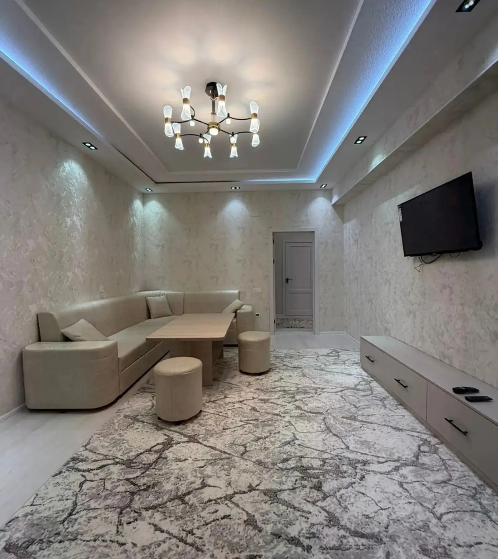 2-комн. квартира, 4 этаж, 76 м², 18 Mkr — фото 11