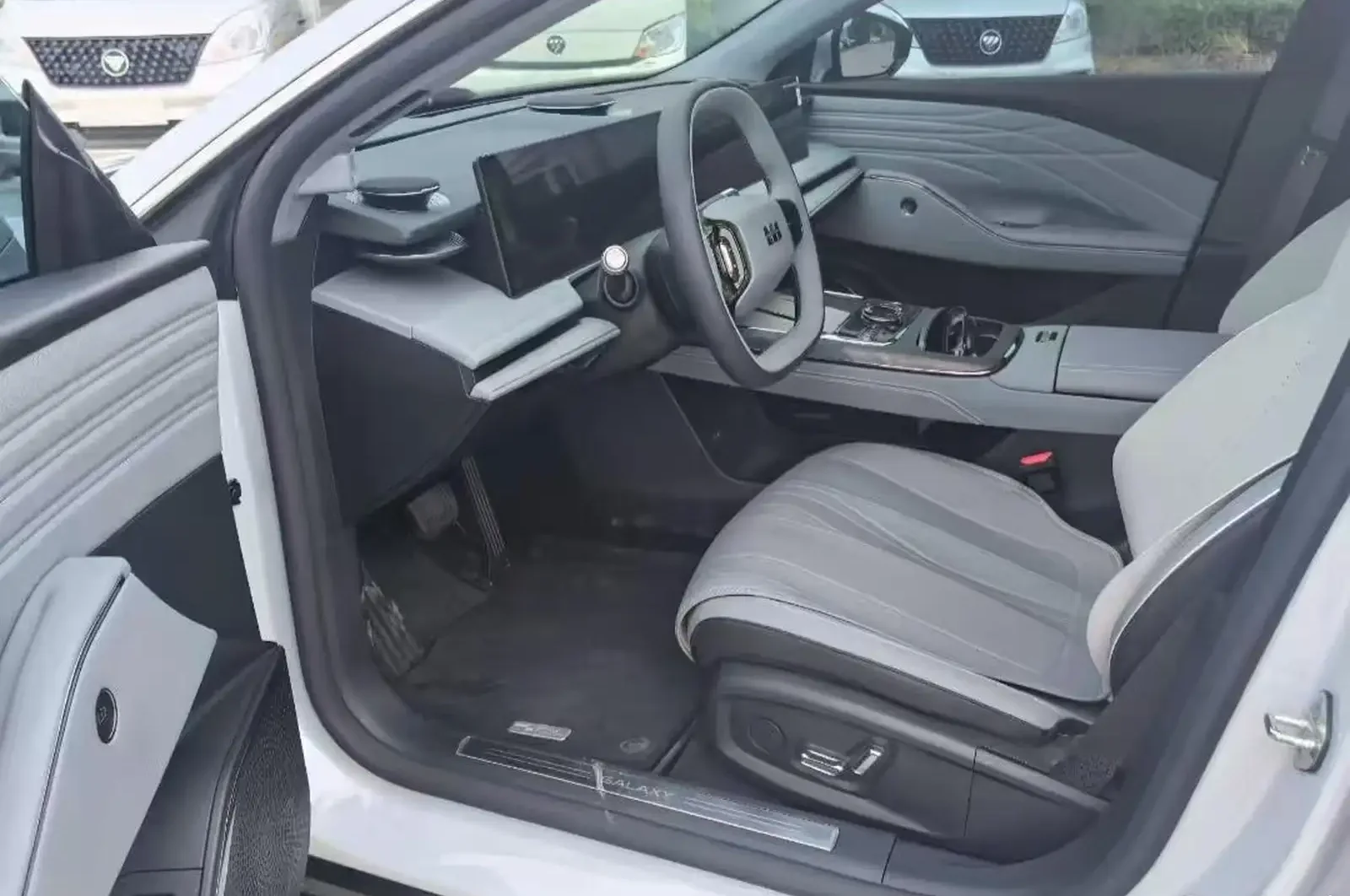 Geely Galaxy E8, 2025