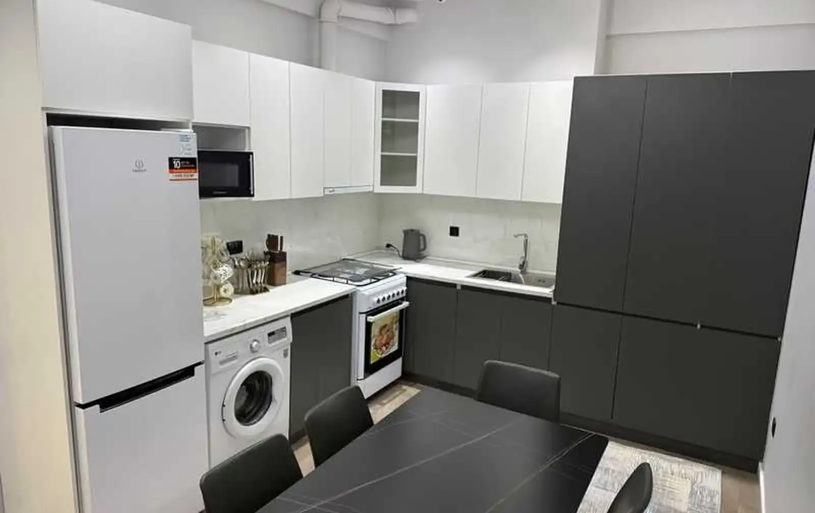 2-комн. квартира, 2 этаж, 83м², сафо