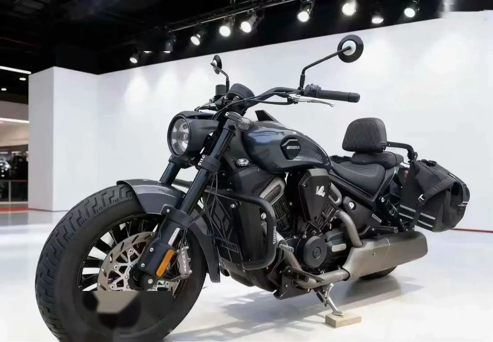 Мотоцикл Harley Davidson — фото 4