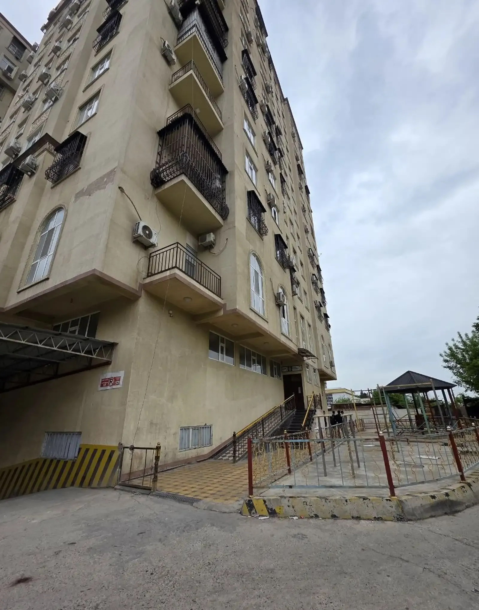 2-комн. квартира, 12 этаж, 65 м², Сино
