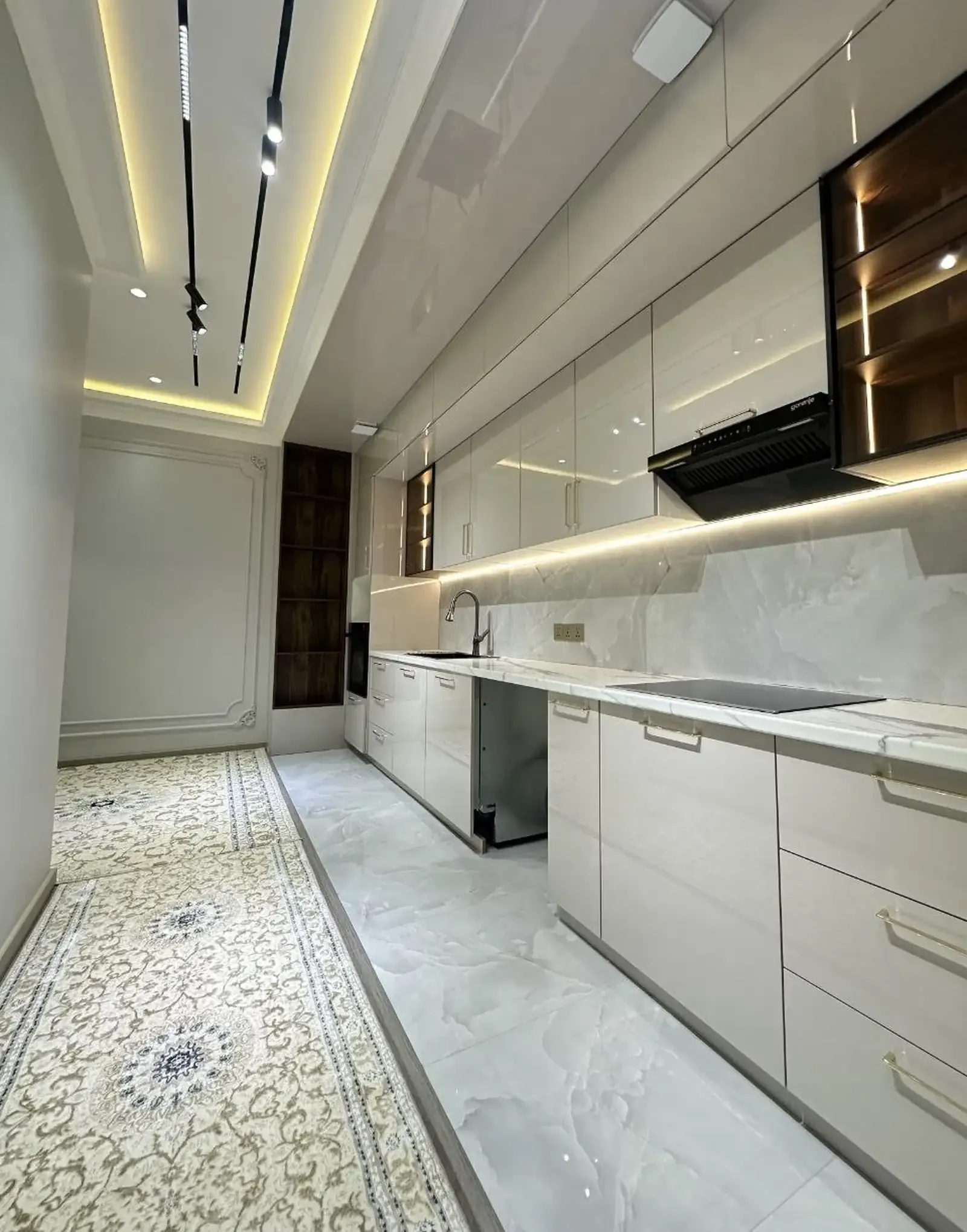 3-комн. квартира, 14 этаж, 102 м², Сино