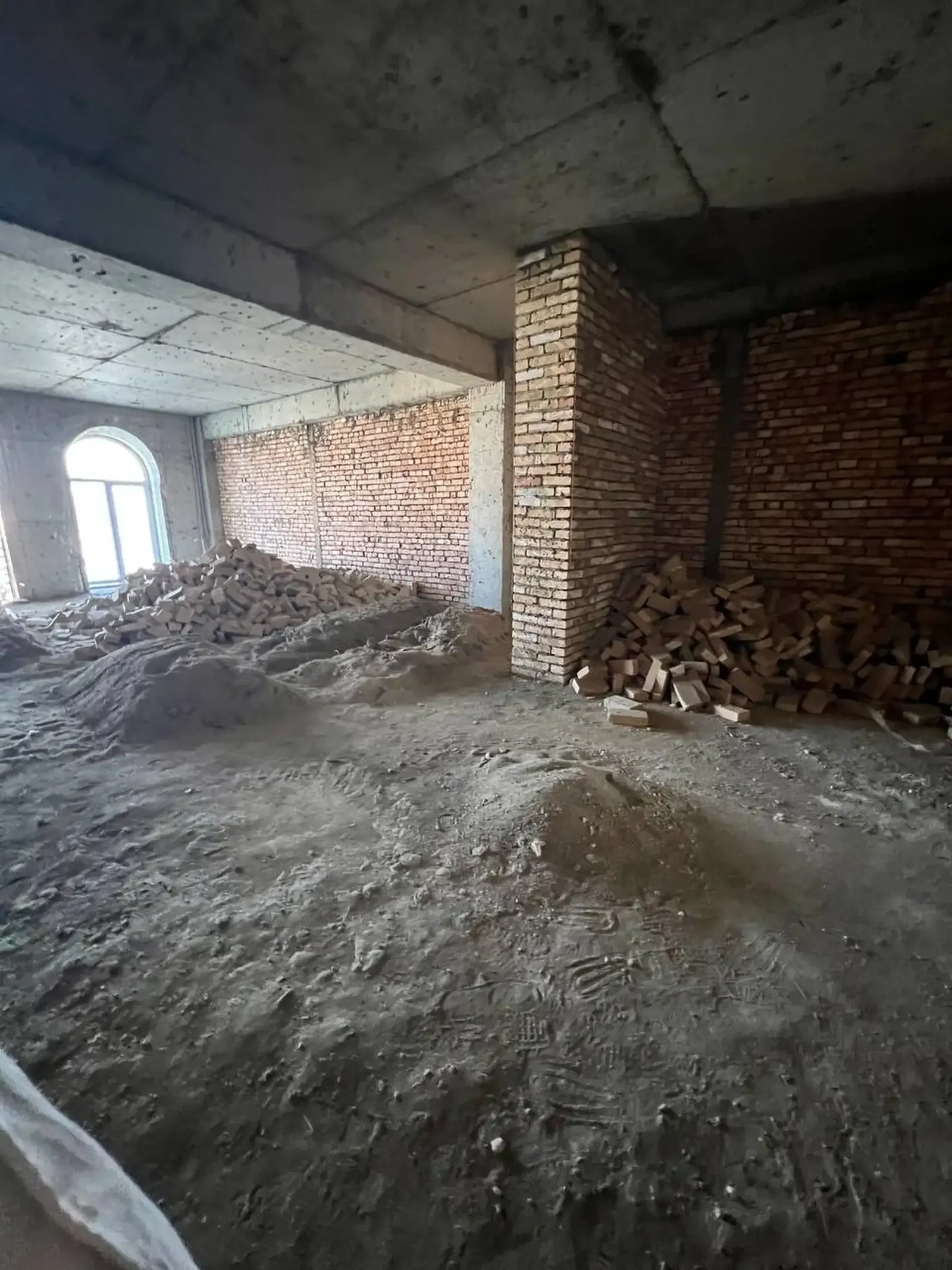 2-комн. квартира, 17 этаж, 82 м², И. Сомони — фото 5