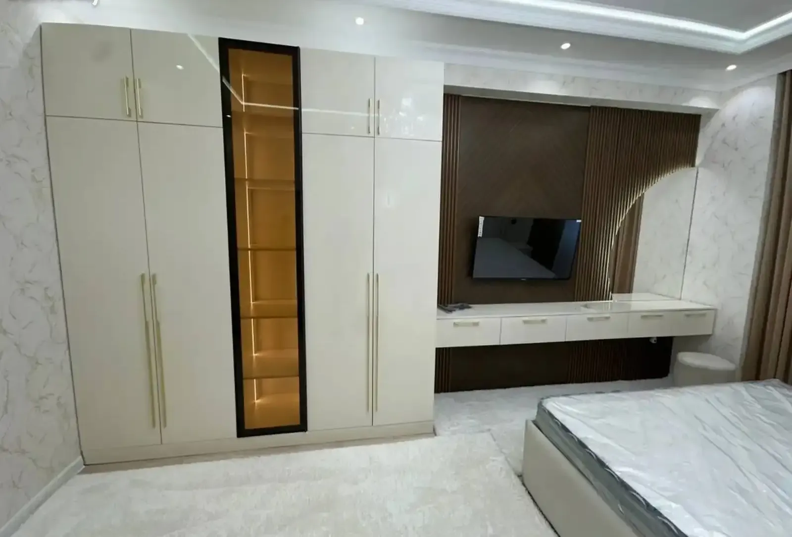 3-комн. квартира, 5 этаж, 92 м², Сино 104мкр конечка маршрут 37