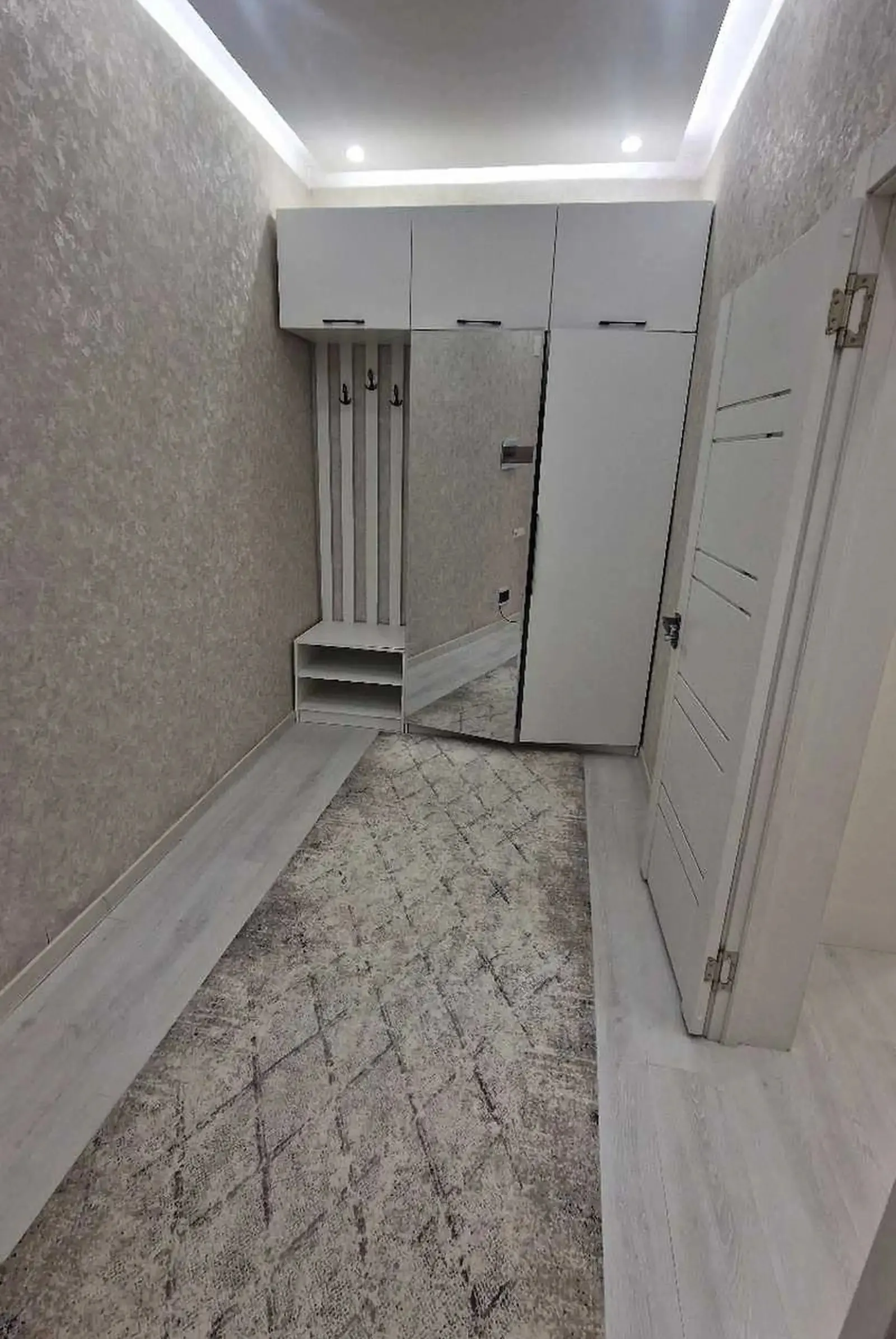 2-комн. квартира, 12 этаж, 56м², И.Сомони — фото 3