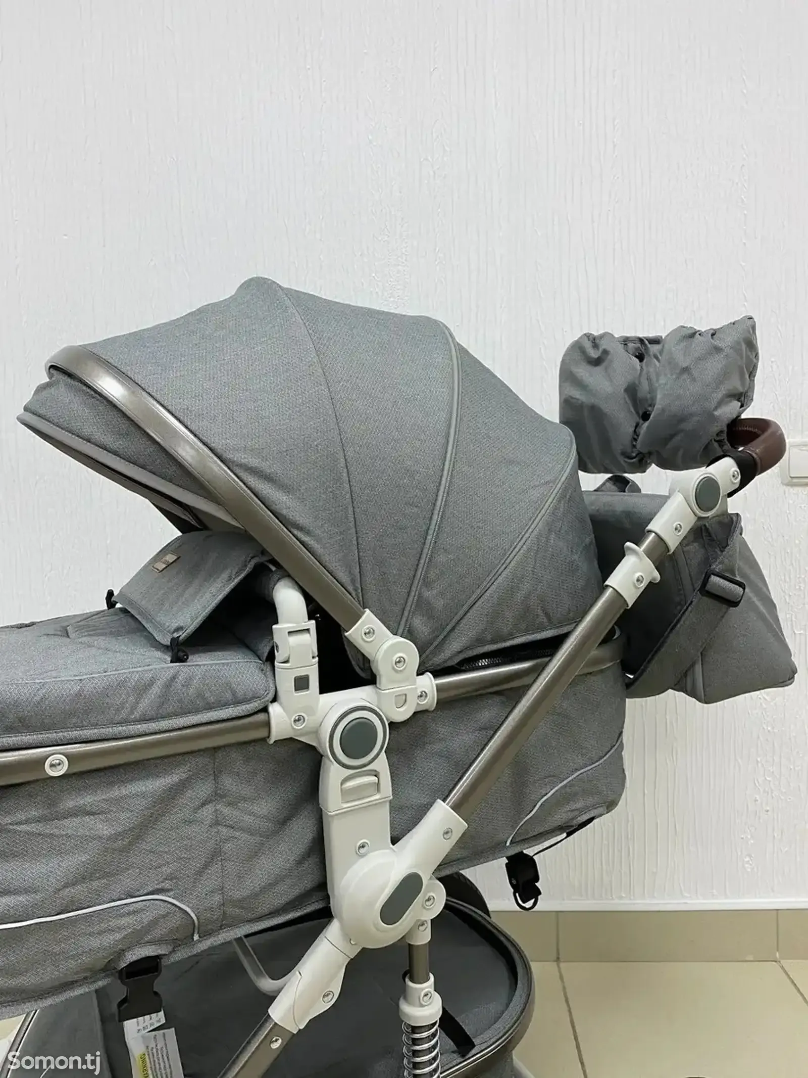 Коляска для новорождённых 2в1