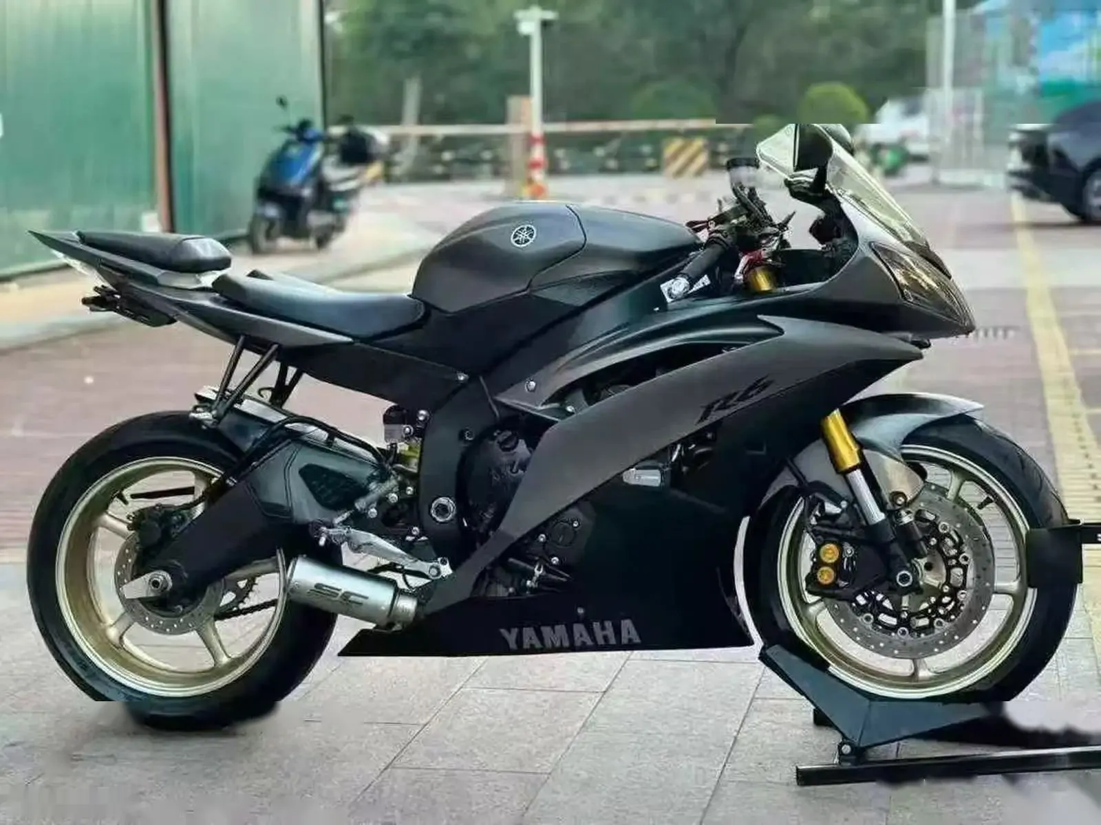 Мотоцикл Yamaha R — фото 2
