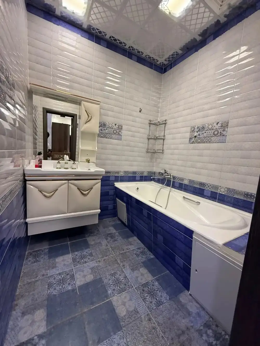 3-комн. квартира, 10 этаж, 90м², Рудаки 179, дом Ёвар — фото 15