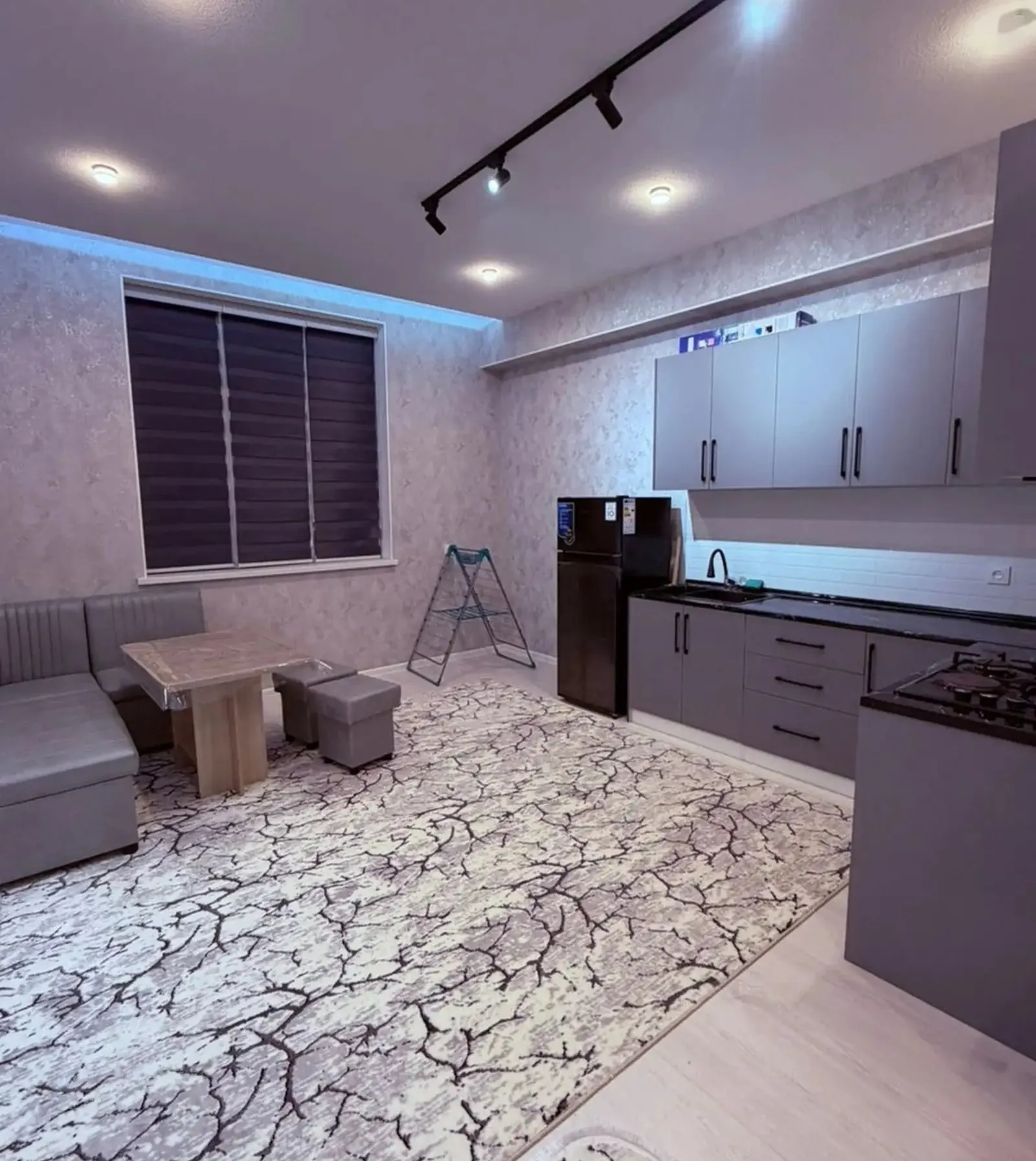 2-комн. квартира, 4 этаж, 76м², 18 Мкр — фото 10