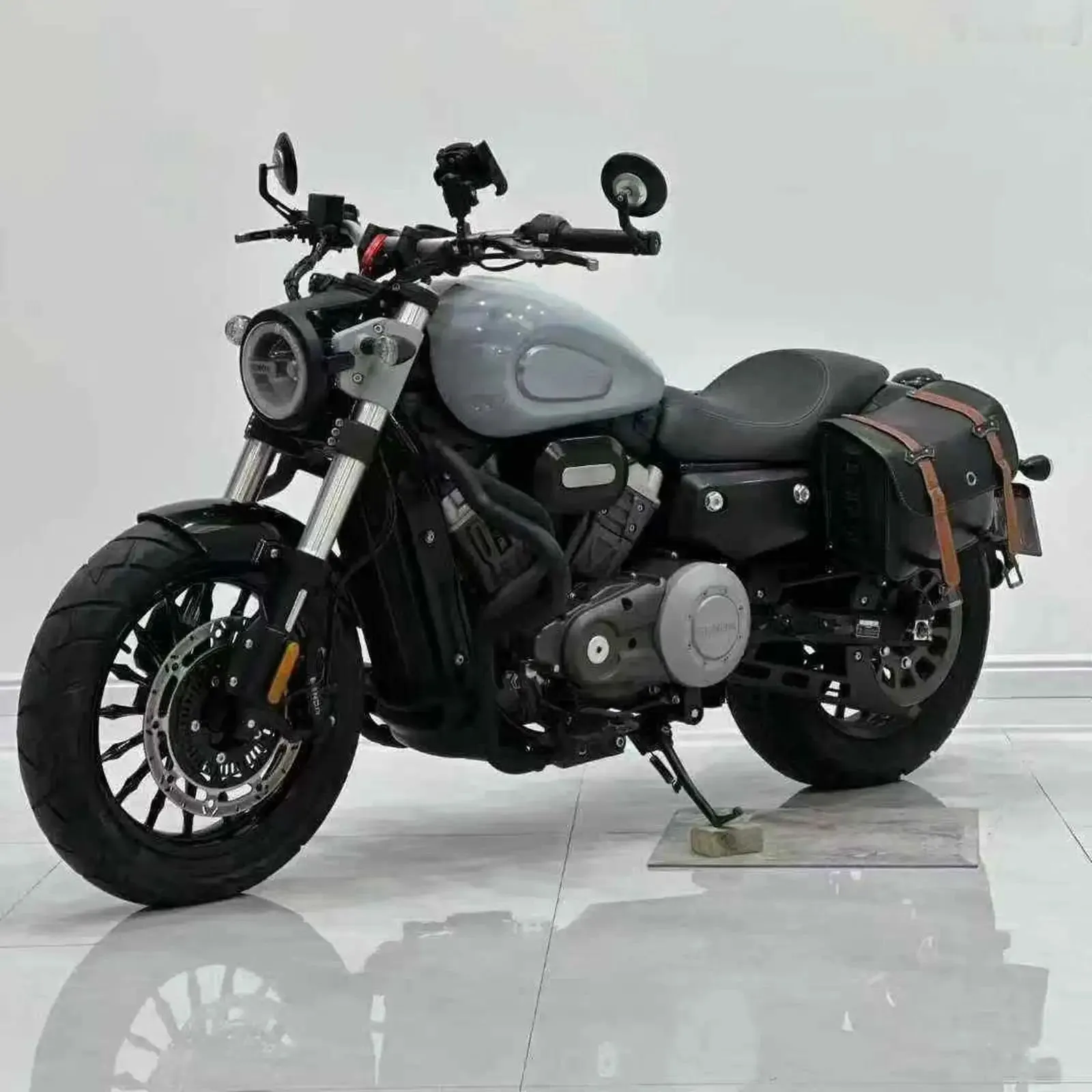 Мотоцикл Harley Devison 300 cc