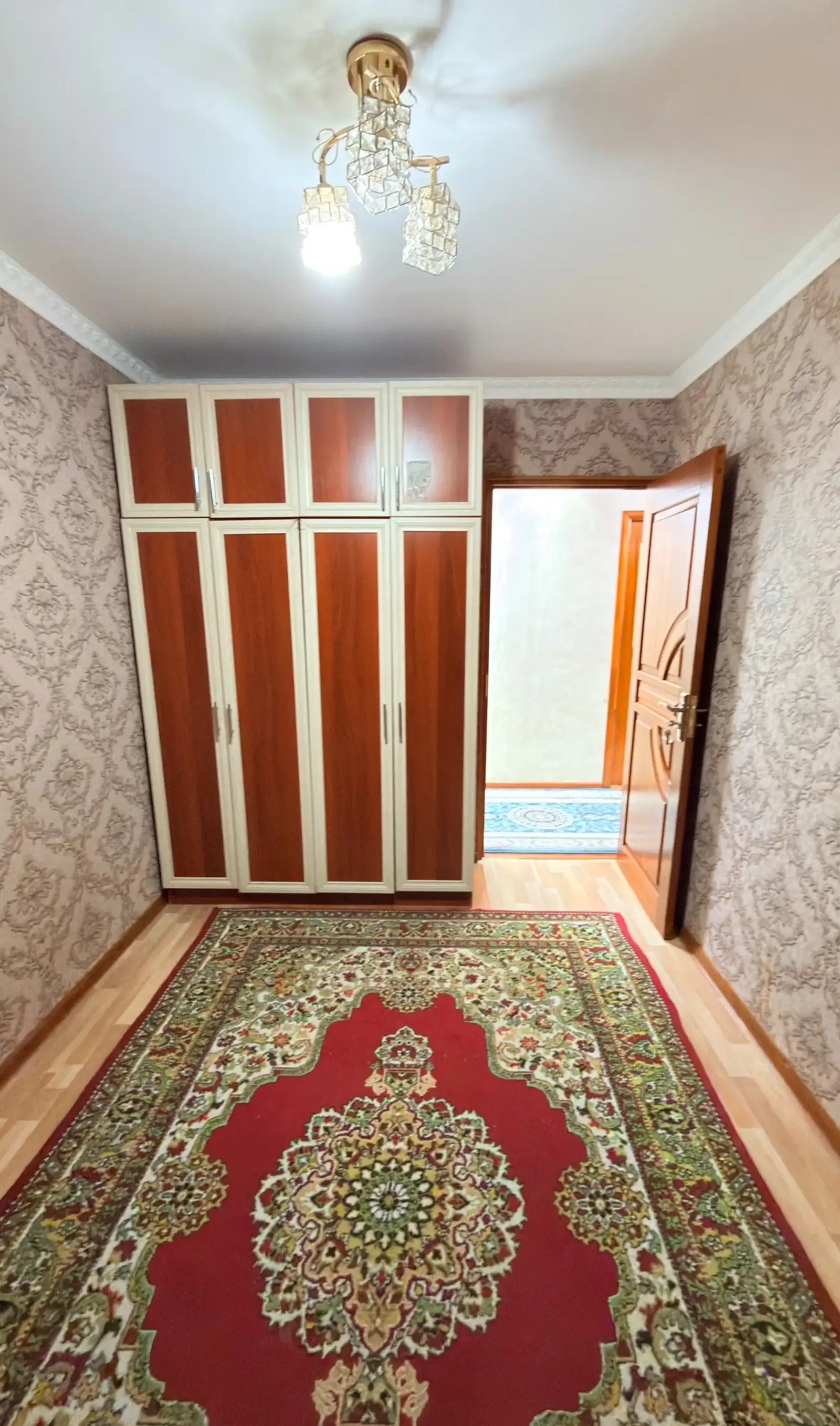 5-комн. квартира, 4 этаж, 96 м², 102 мкр, супермаркет Пайкар