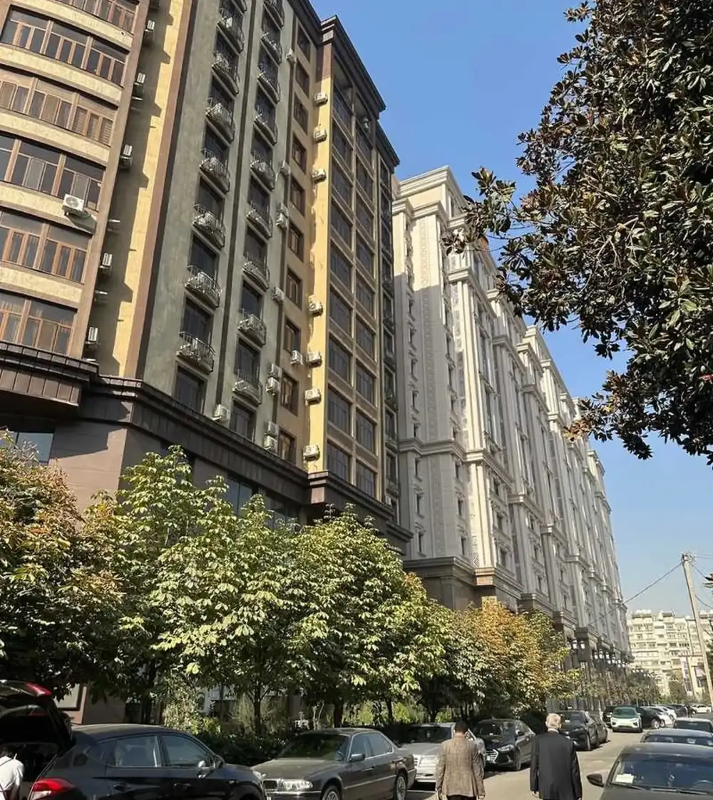 4-комн. квартира, 9 этаж, 178 м², И. Сомони — фото 10