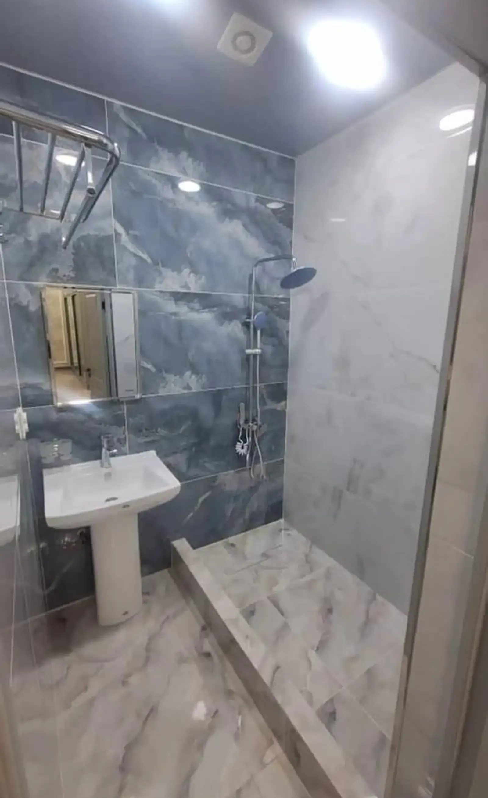 3-комн. квартира, 6 этаж, 103м², Сомони — фото 9