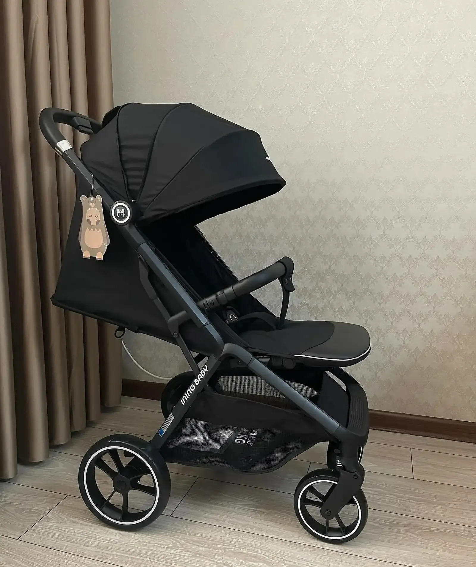 Прогулочная коляска Ining baby
