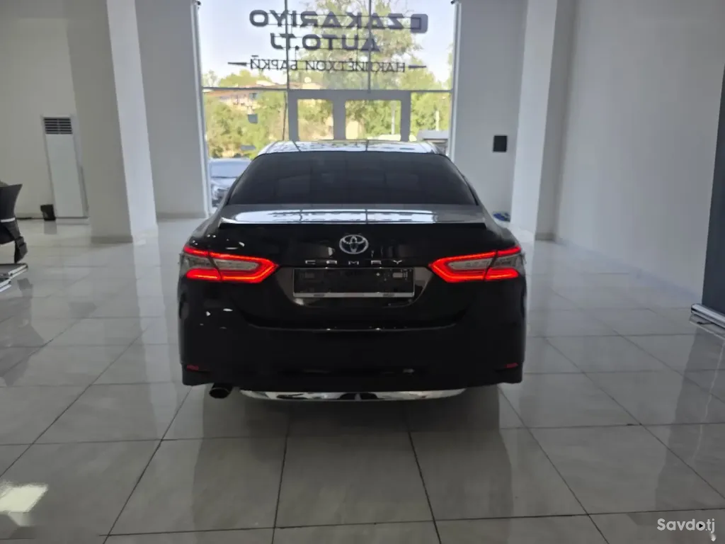 Toyota Camry, 2018