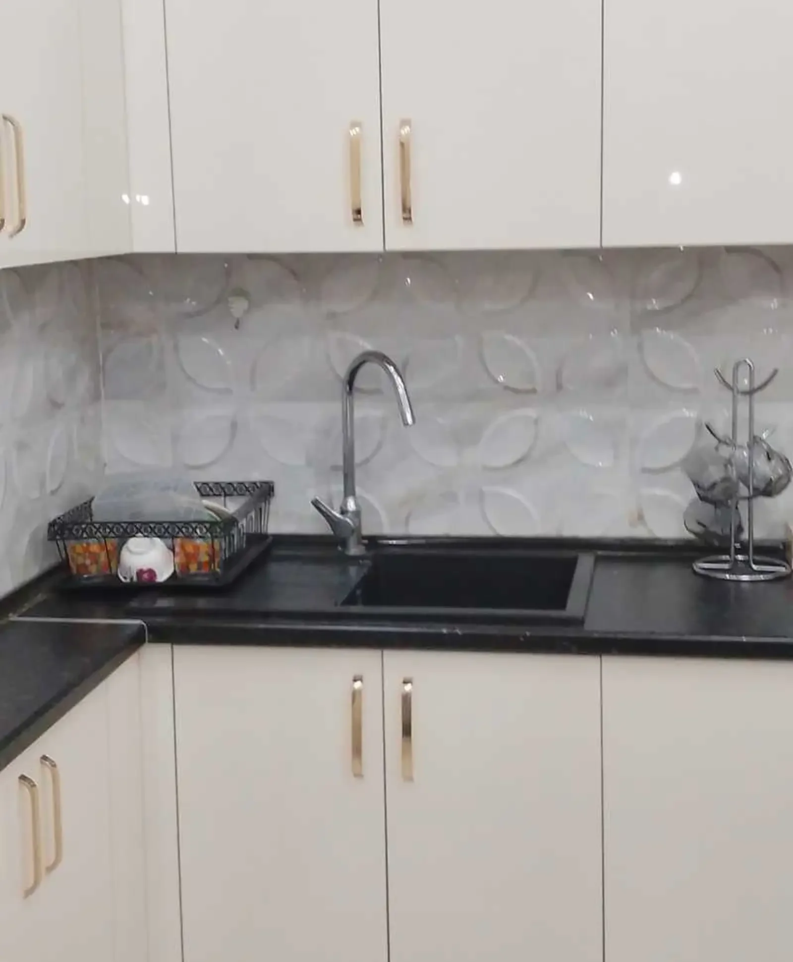 2-комн. квартира, 4 этаж, 85м², Шохмансур, напротив Султонбей