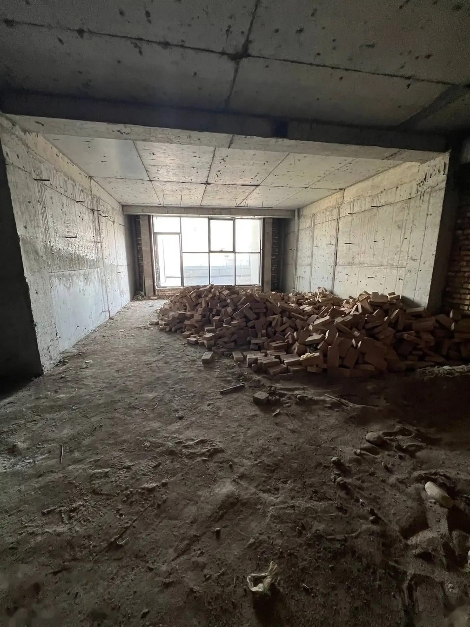 3-комн. квартира, 17 этаж, 151 м², И. Сомони — фото 5